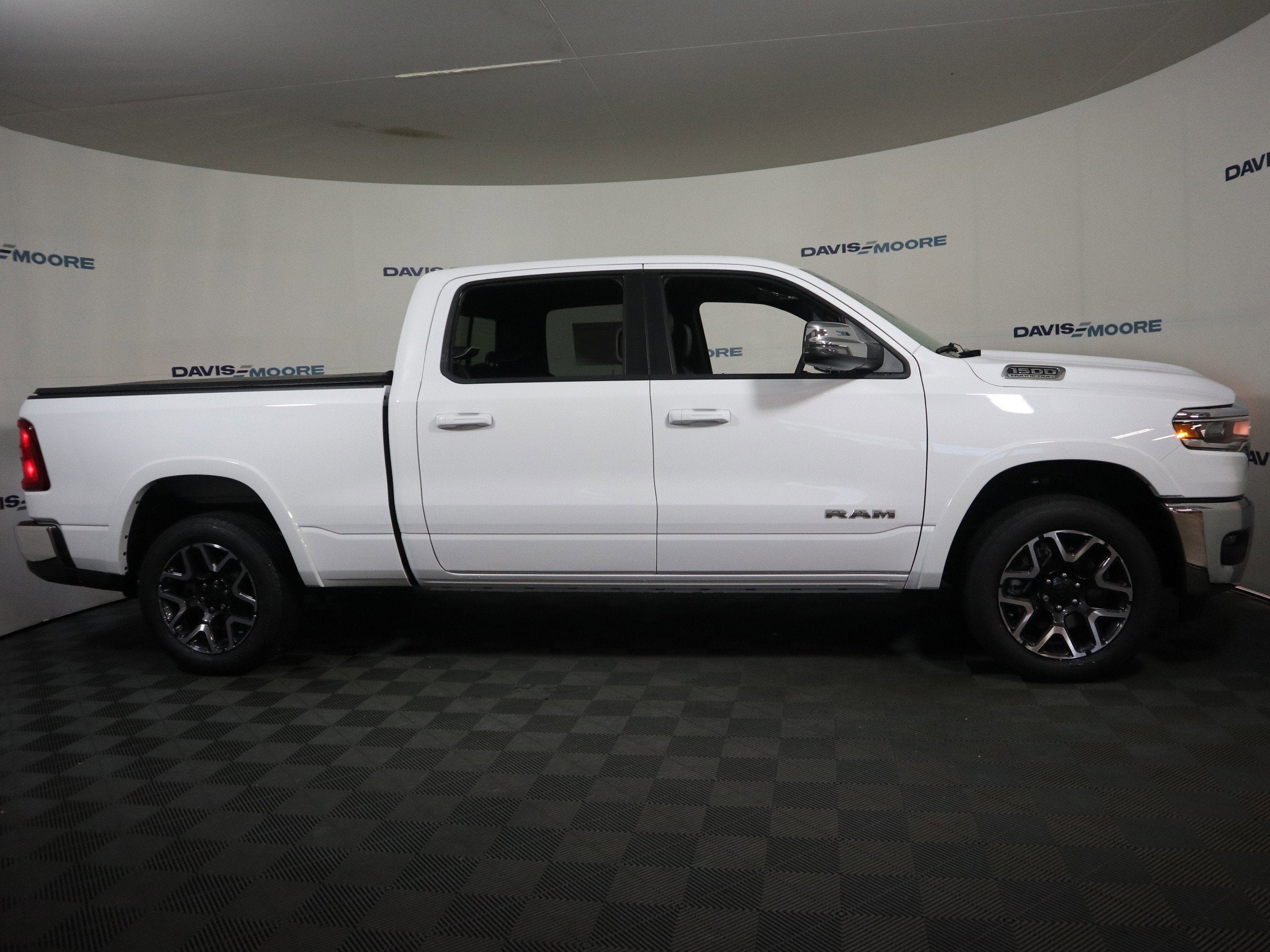 2026 RAM 1500 Laramie Crew Cab 4x4