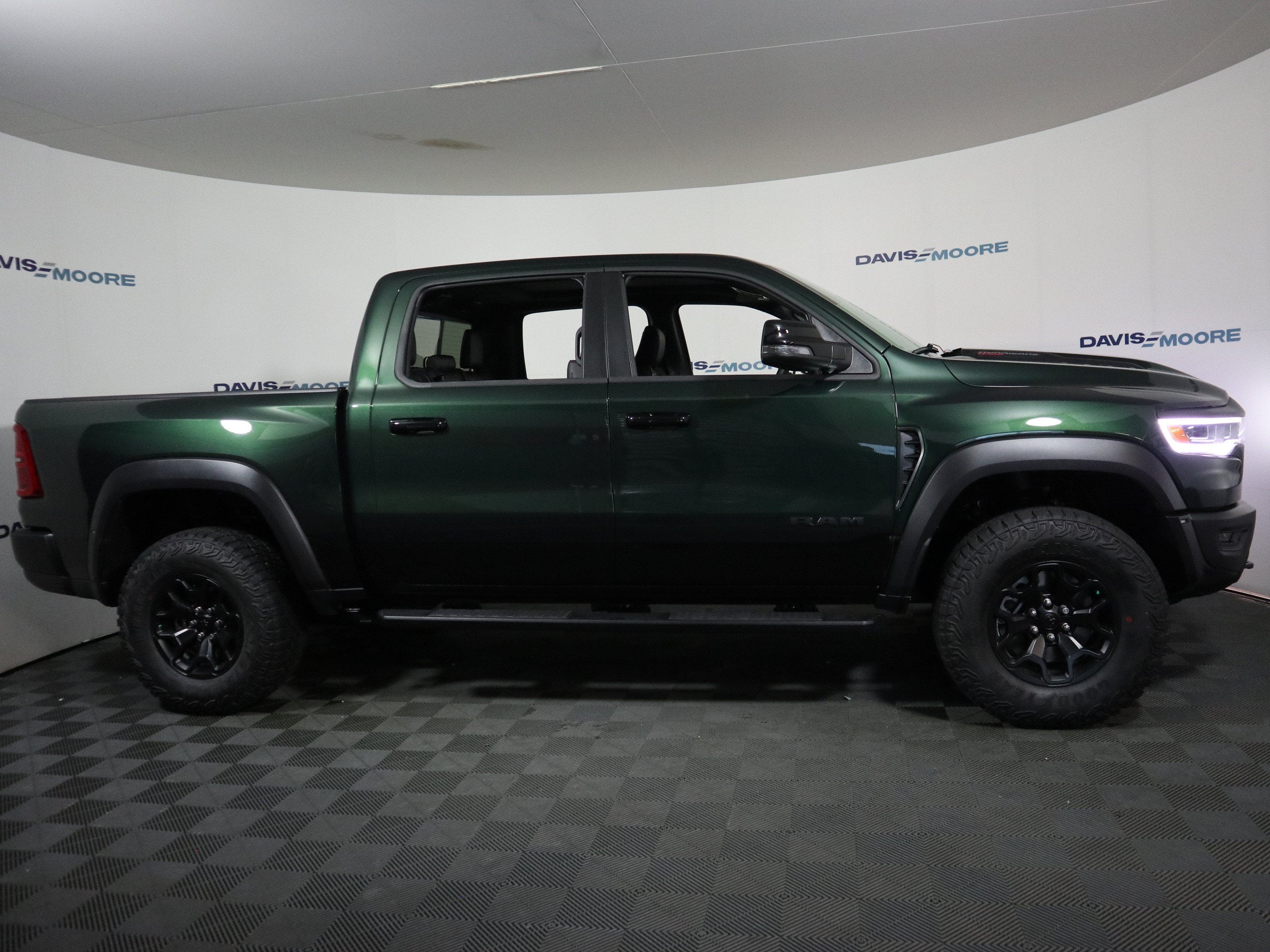 2026 RAM 1500 RHO Crew Cab 4x4