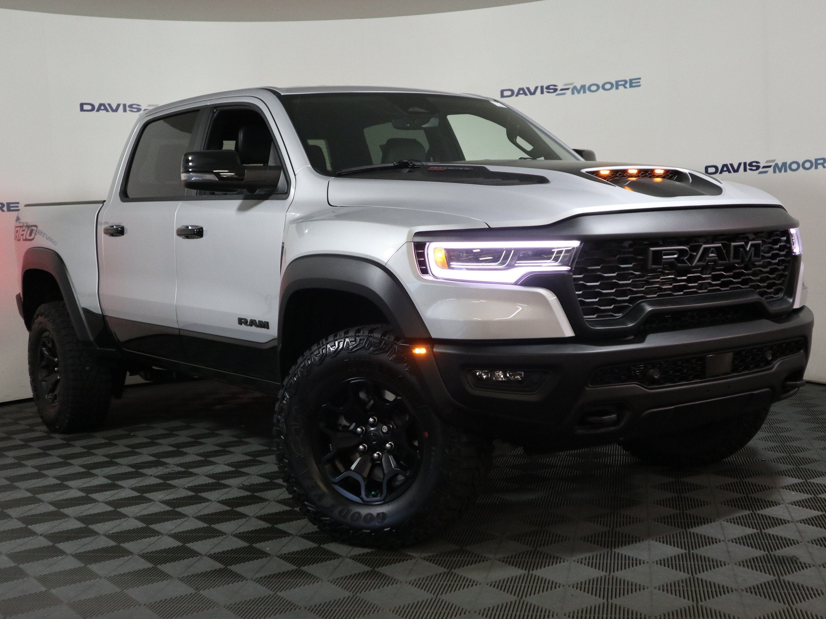 2026 RAM 1500 RHO Crew Cab 4x4