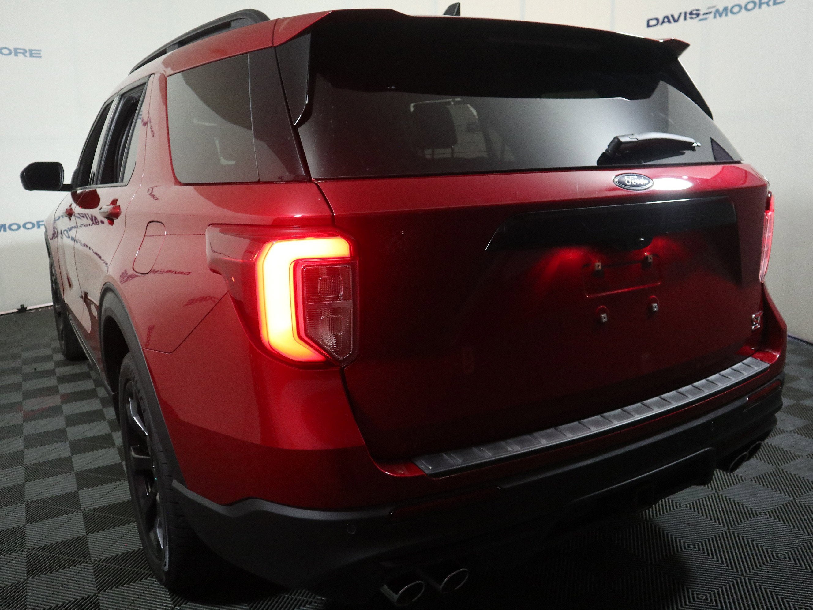 2023 Ford Explorer ST 4WD