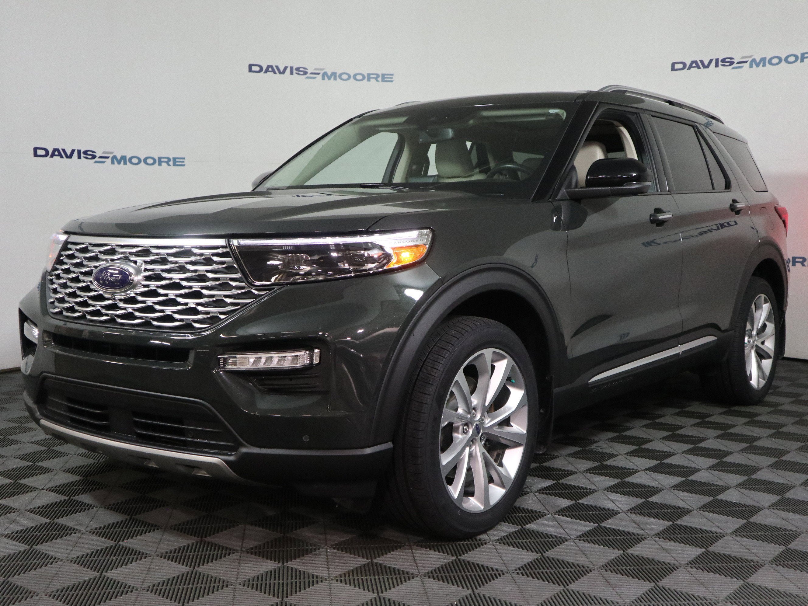 2022 Ford Explorer Platinum 4WD