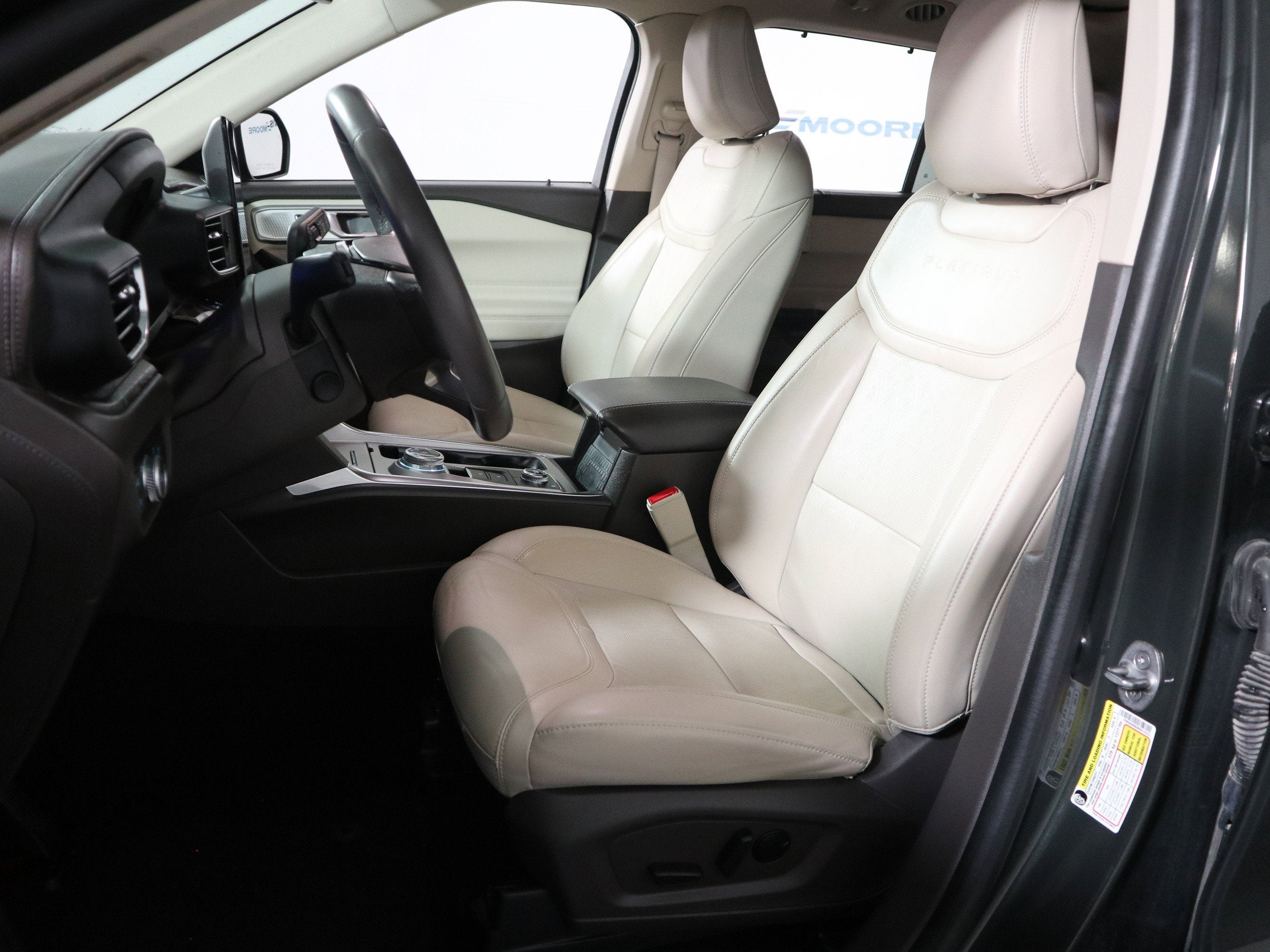 2022 Ford Explorer Platinum 4WD