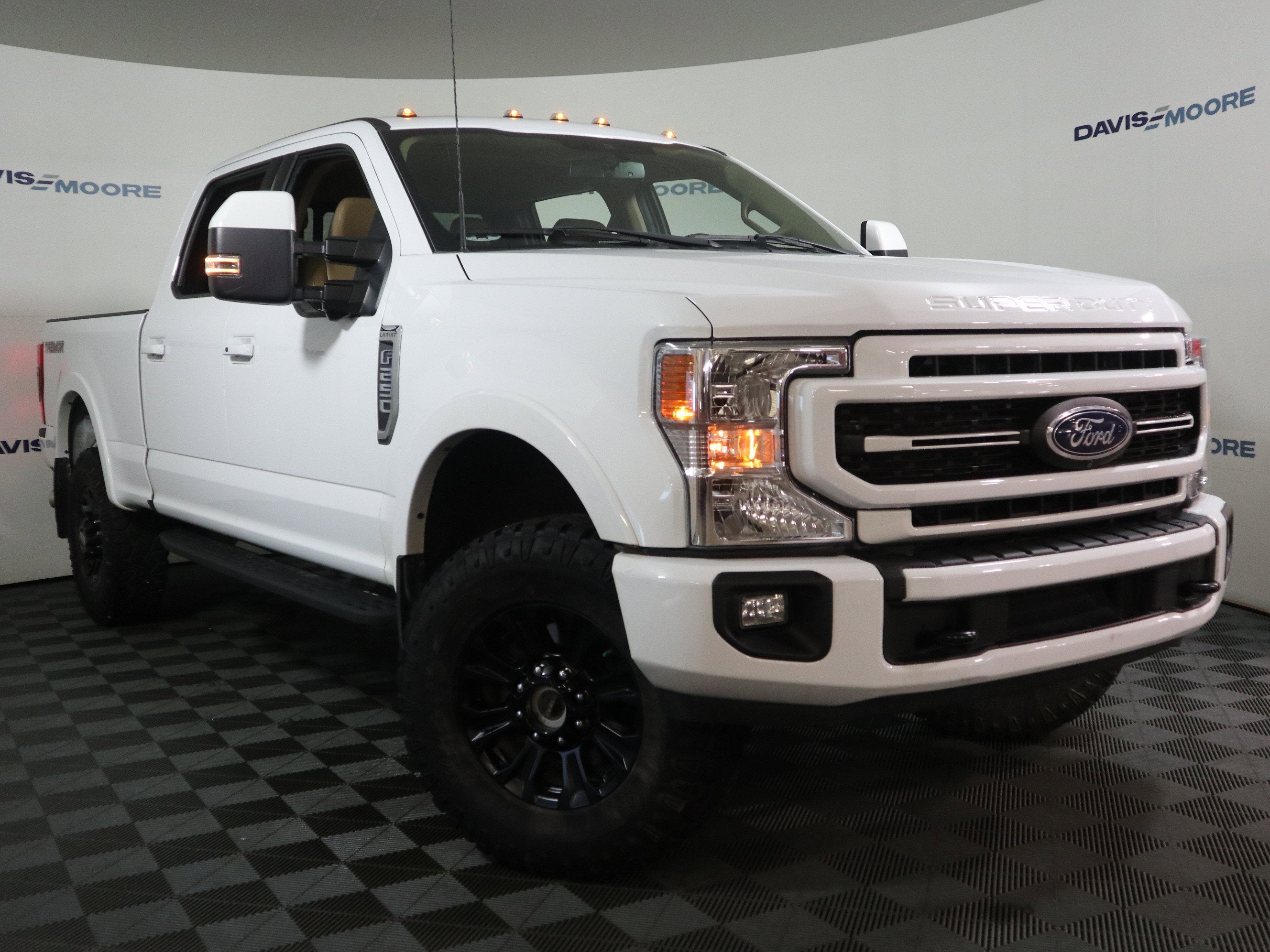 2022 Ford Super Duty F-250 SRW LARIAT Crew Cab 4WD