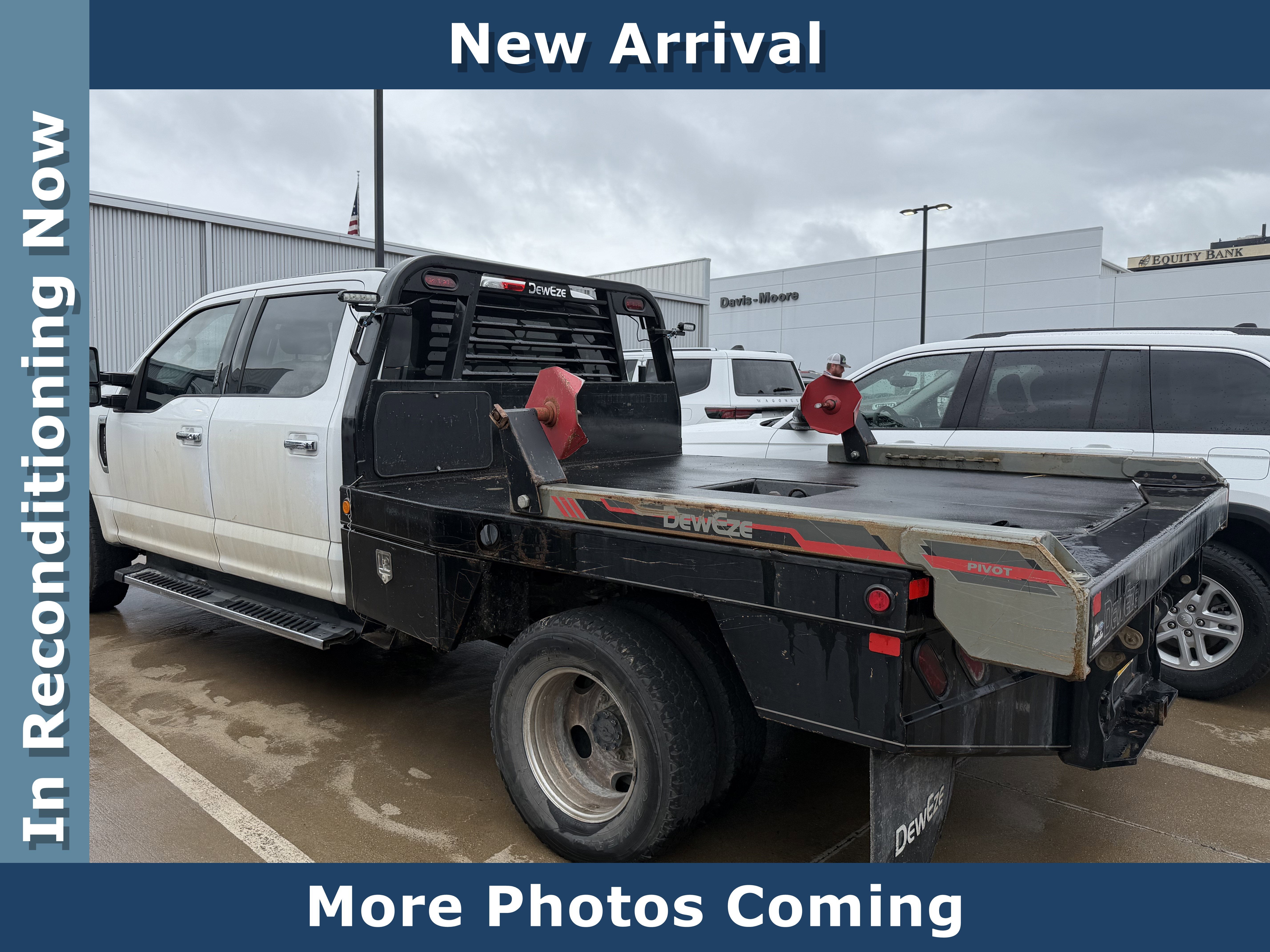2020 Ford Super Duty F-350 DRW XLT Crew Bale Bed 4x4