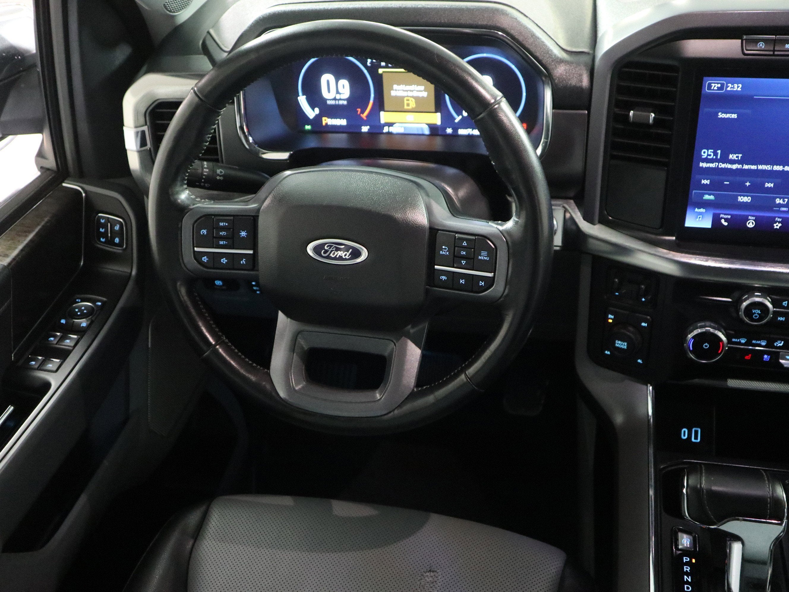 2023 Ford F-150 LARIAT 4WD