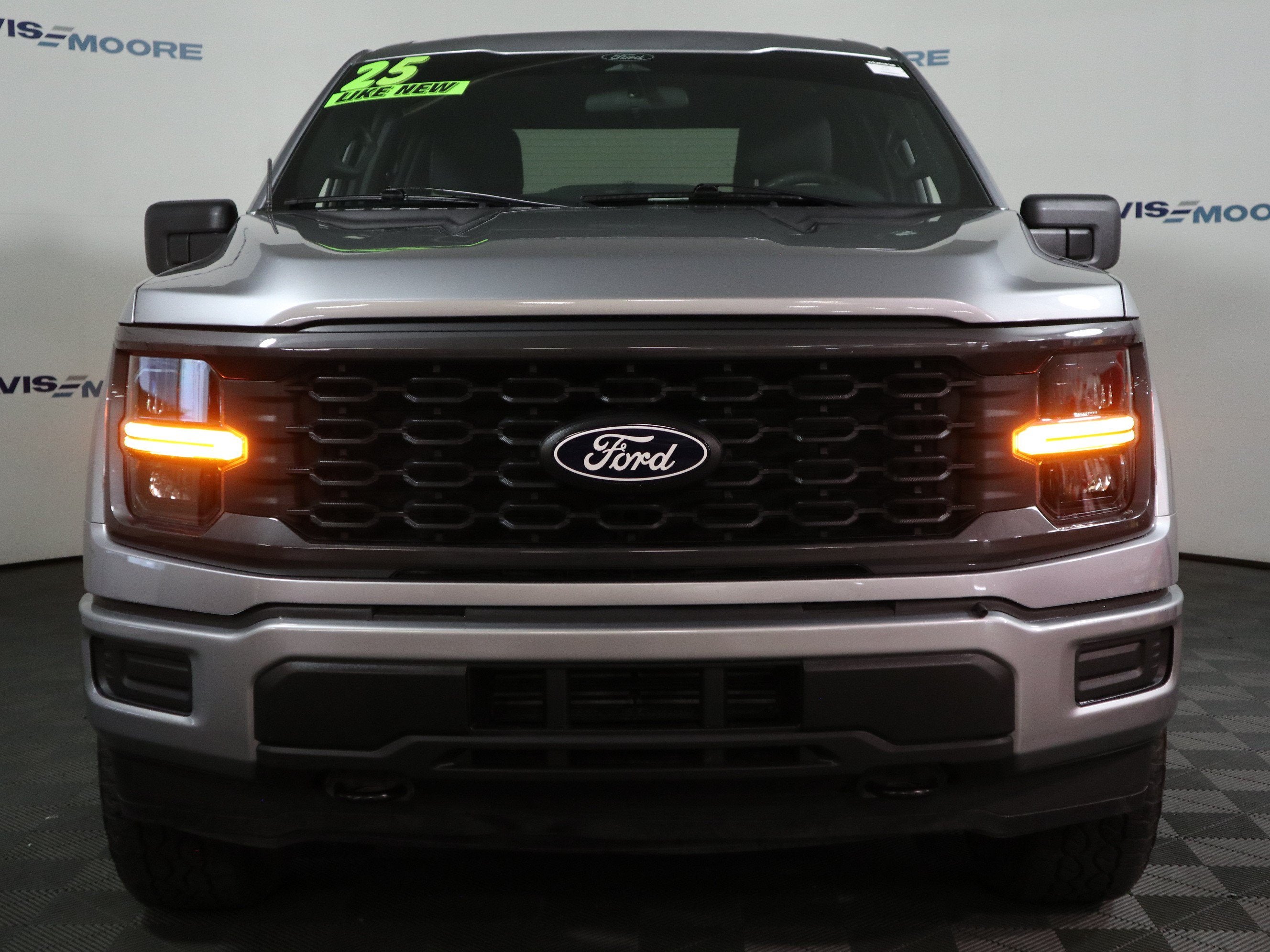 2025 Ford F-150 STX 4WD