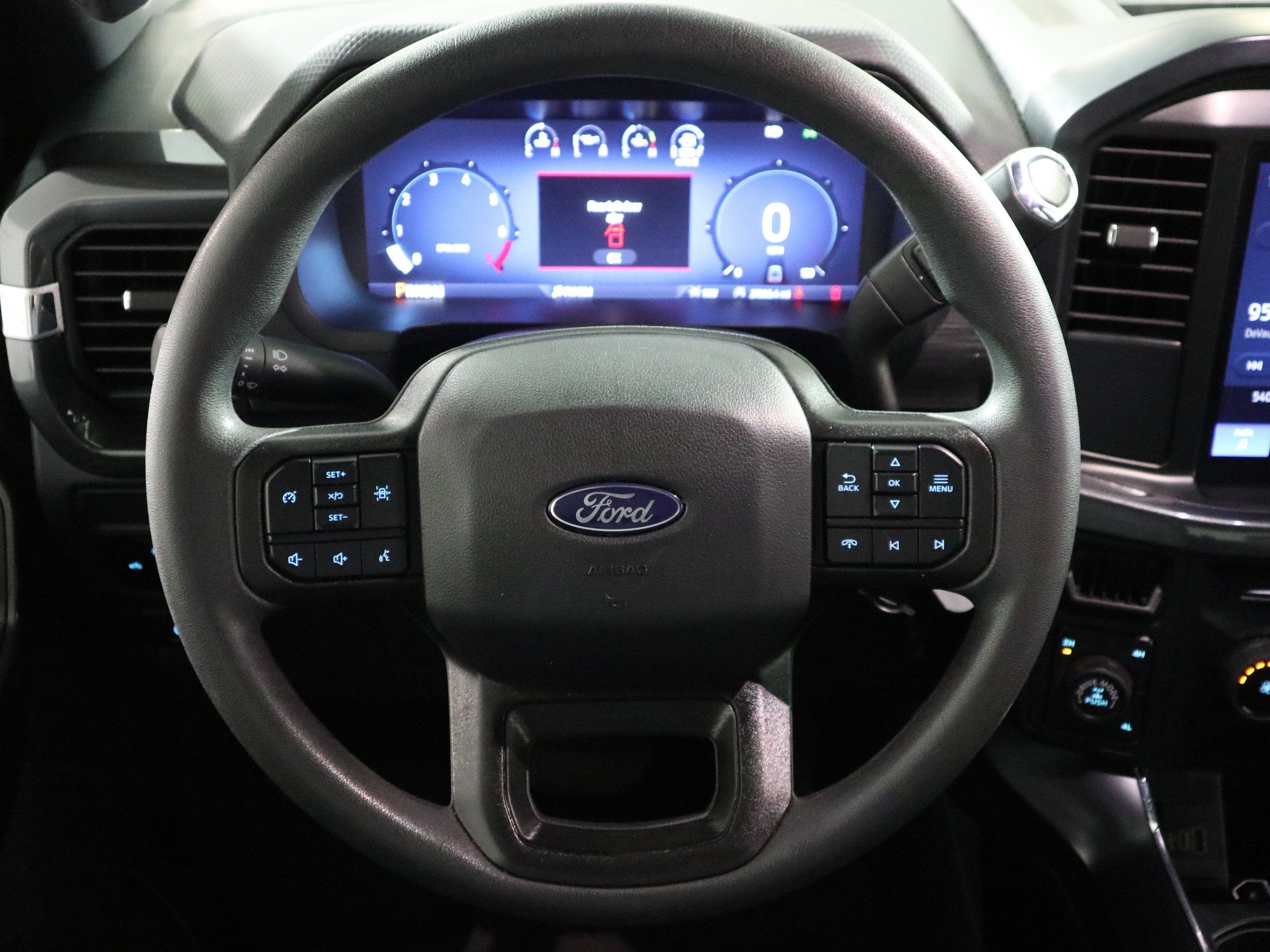 2025 Ford F-150 STX 4WD