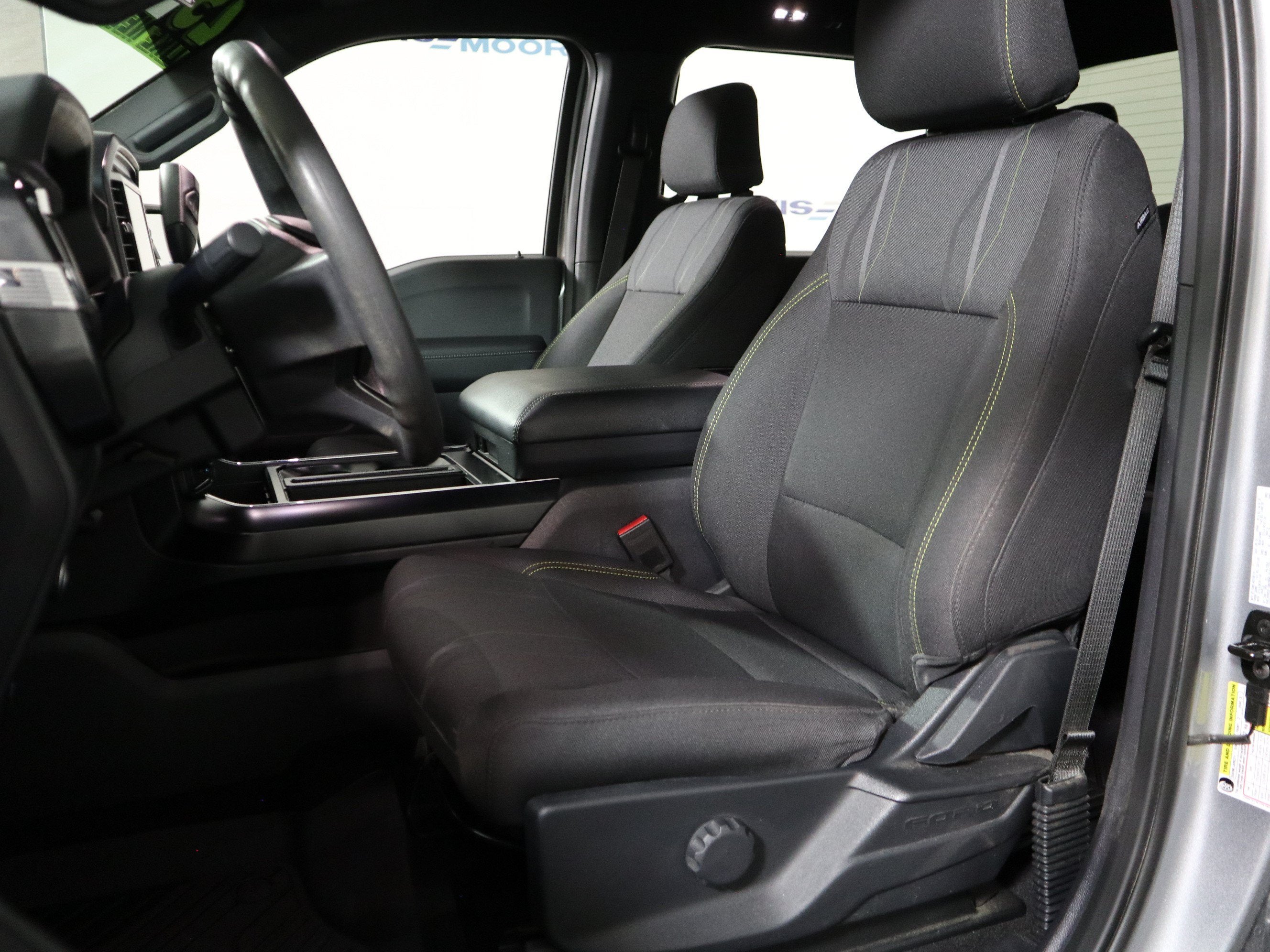 2025 Ford F-150 STX 4WD