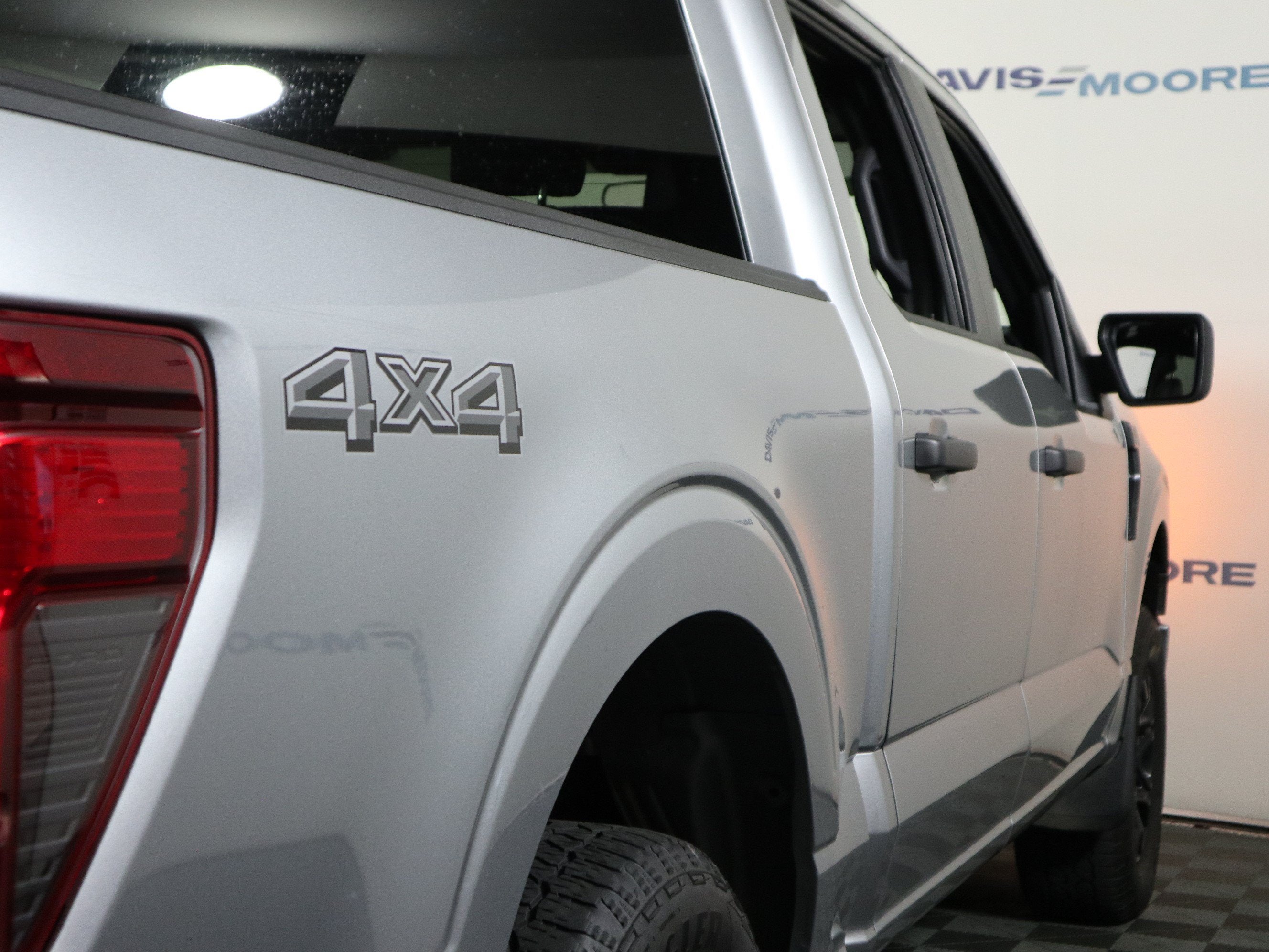 2025 Ford F-150 STX 4WD