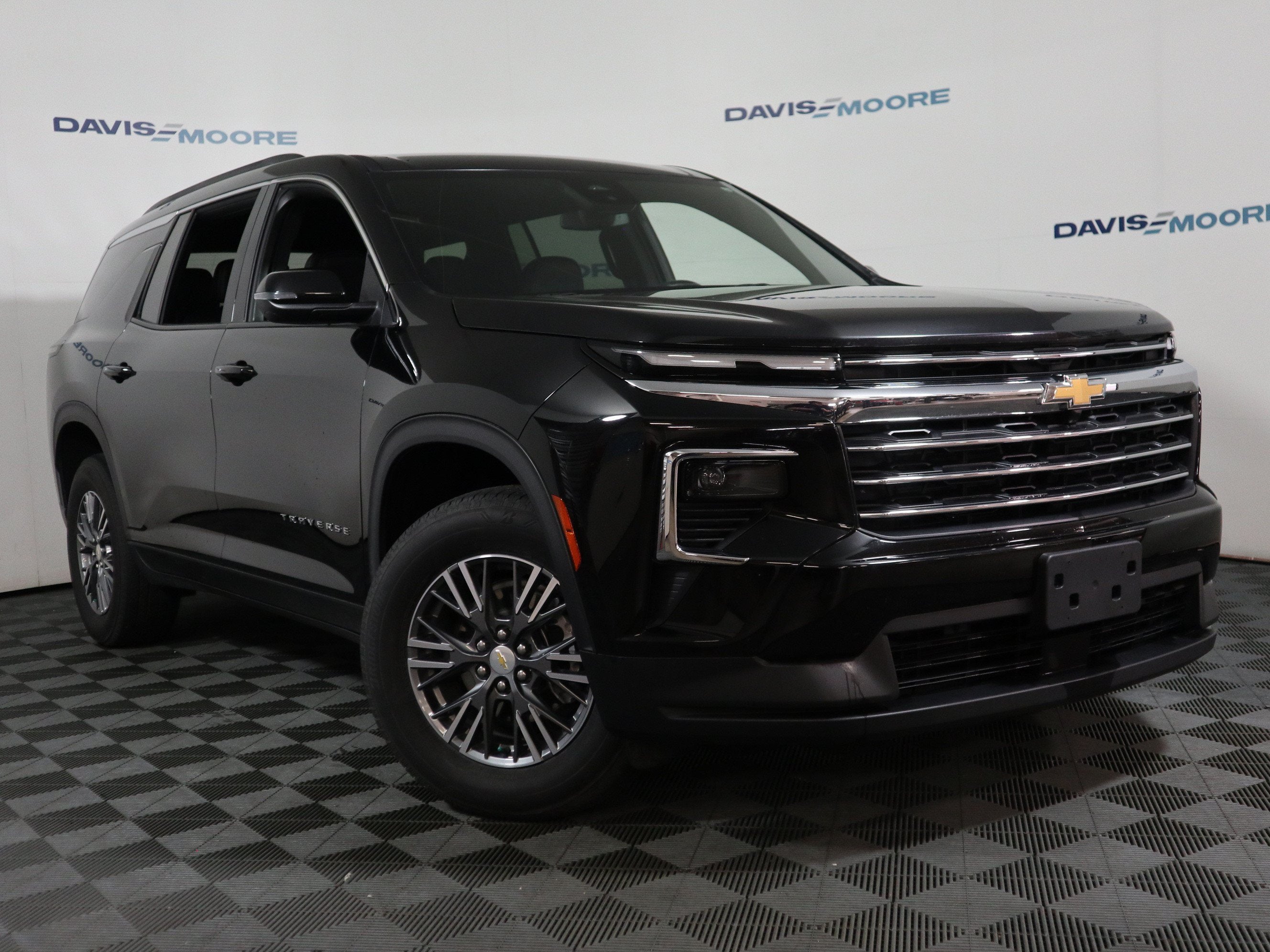 2026 Chevrolet Traverse AWD LT