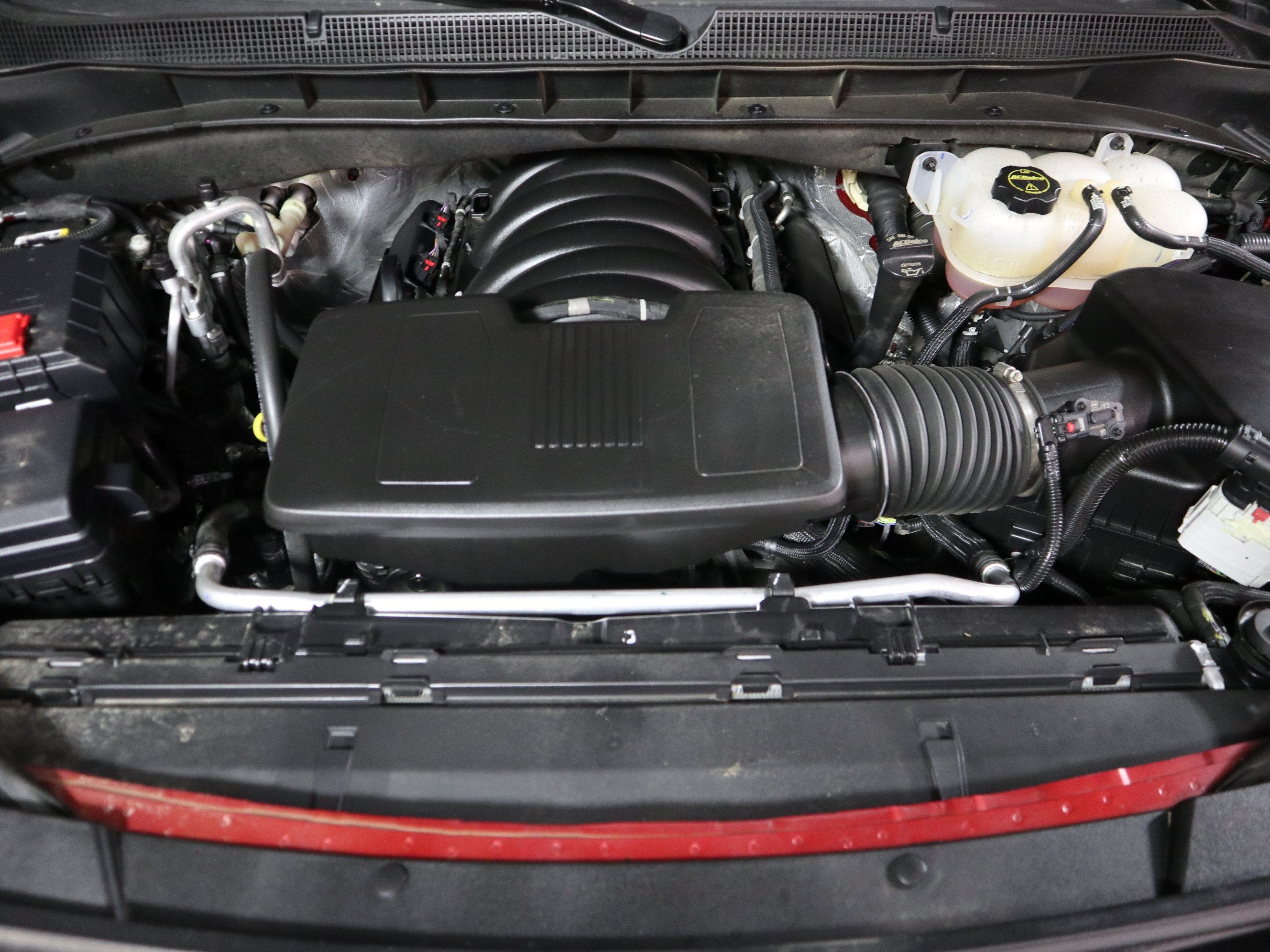 2025 Chevrolet Suburban RST 4WD