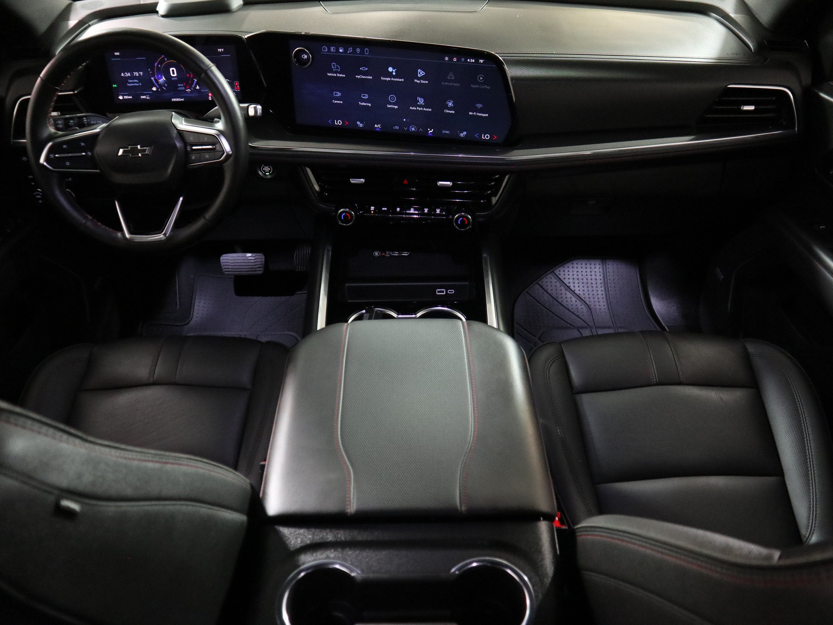 2025 Chevrolet Suburban RST 4WD