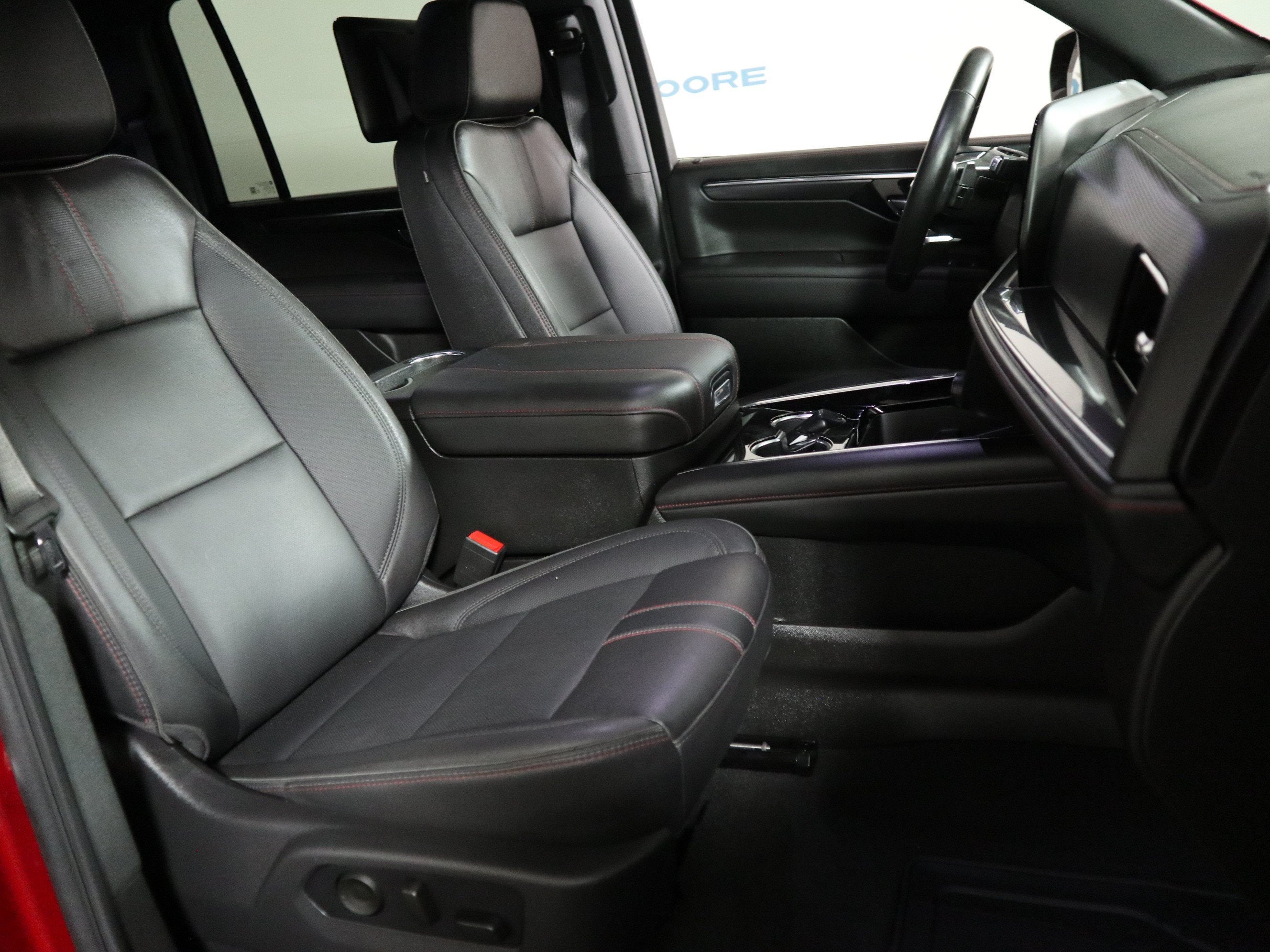 2025 Chevrolet Suburban RST 4WD