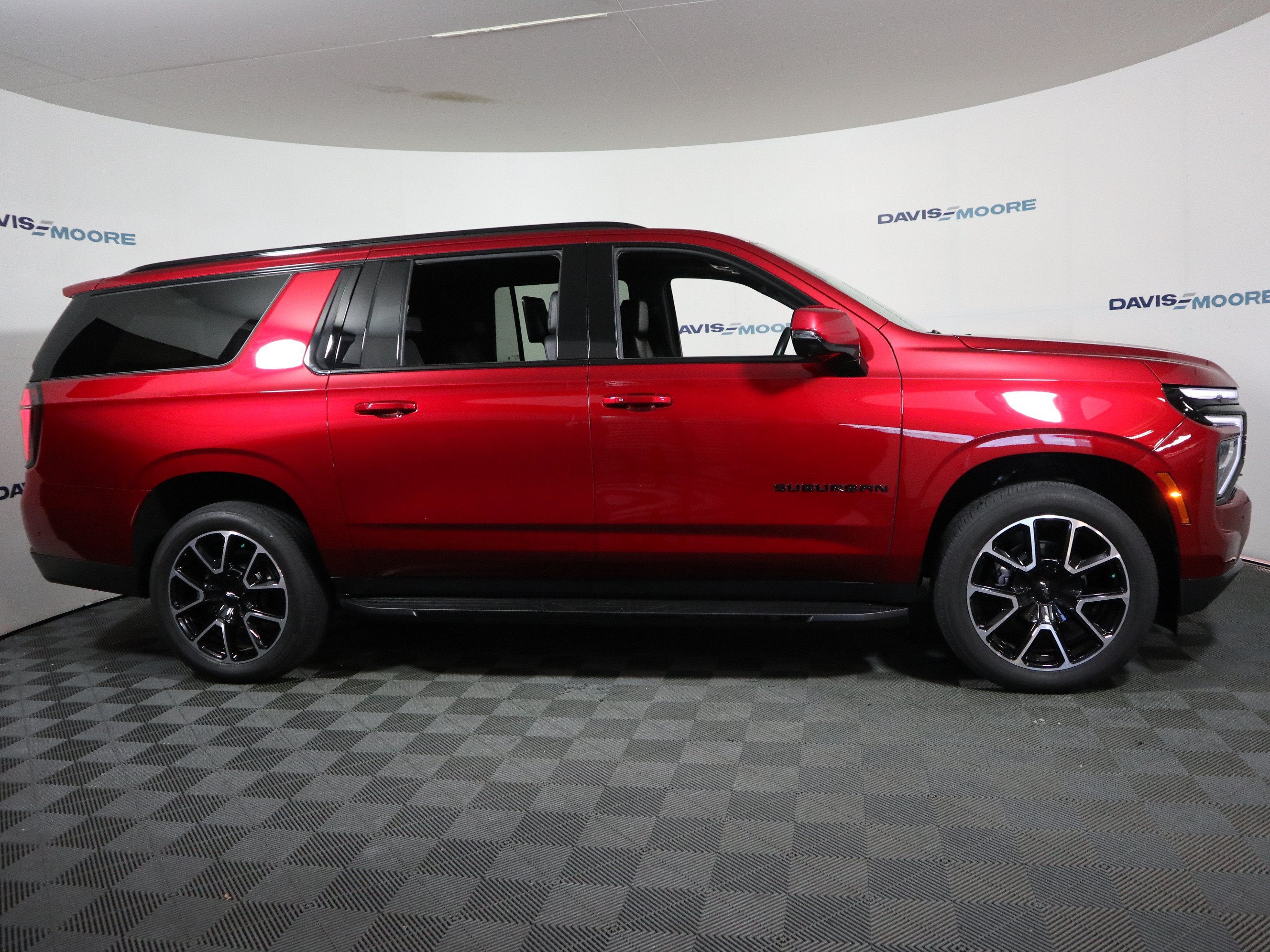 2025 Chevrolet Suburban RST 4WD