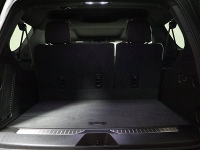 2025 Chevrolet Suburban RST 4WD