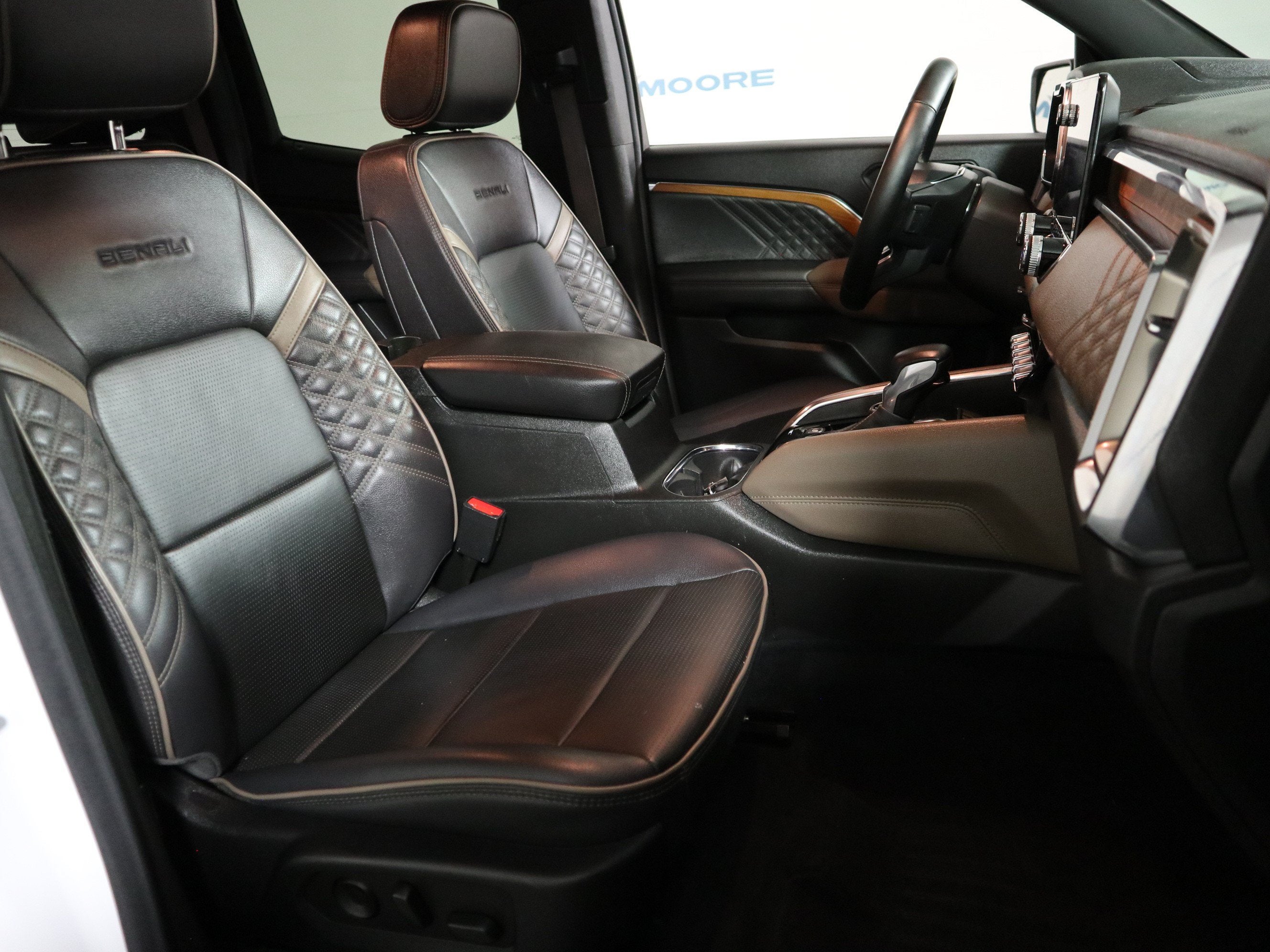 2024 GMC Canyon 4WD Denali