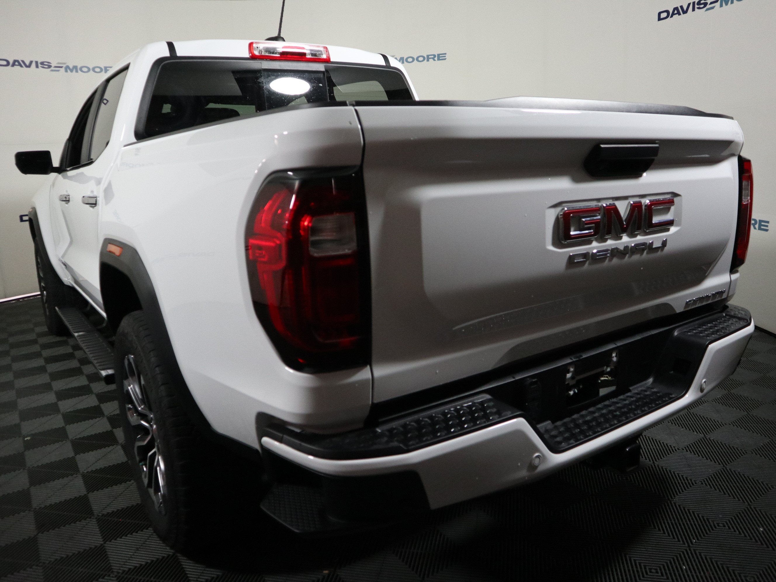 2024 GMC Canyon 4WD Denali