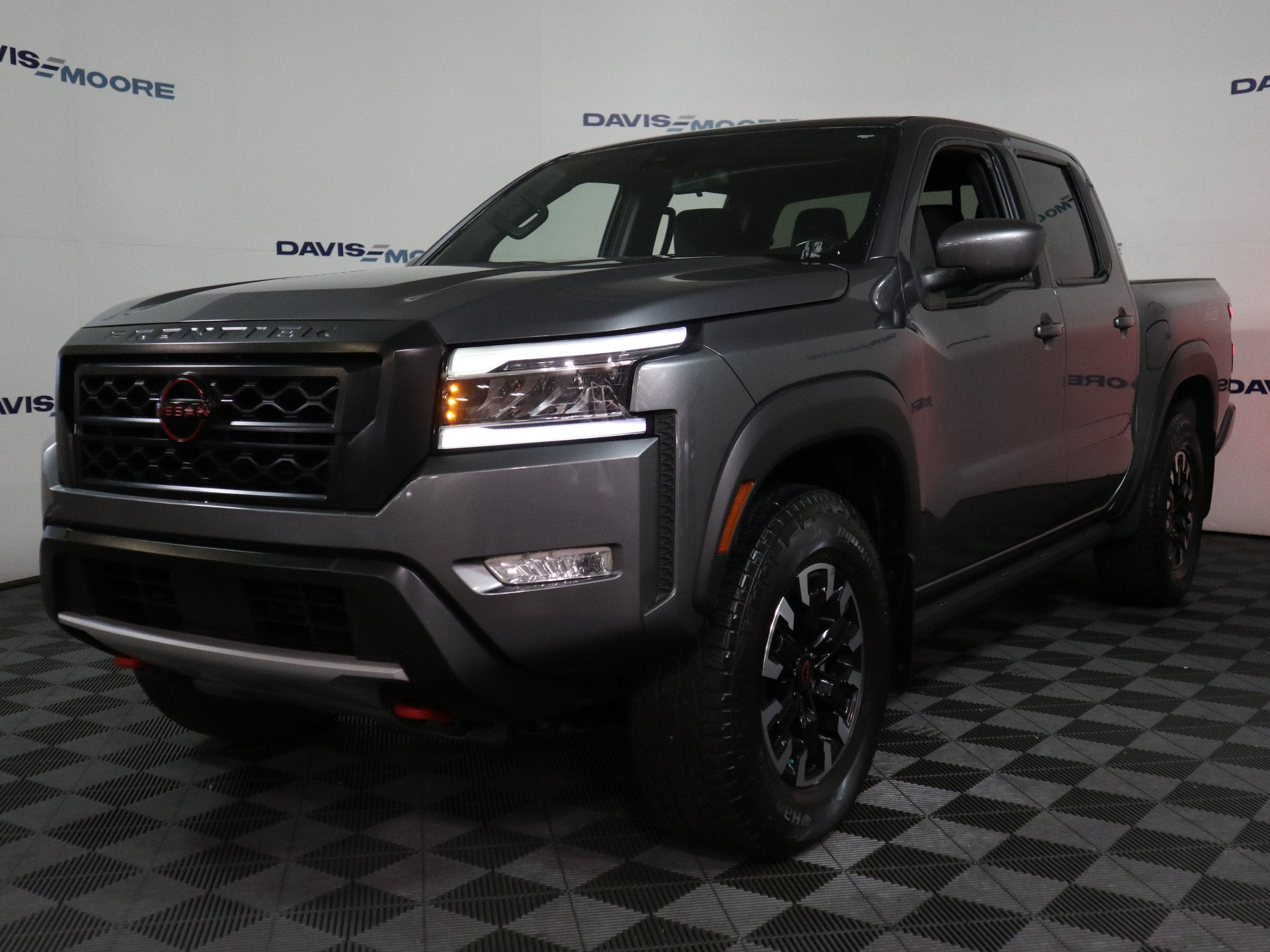 2024 Nissan Frontier PRO-4X Crew Cab