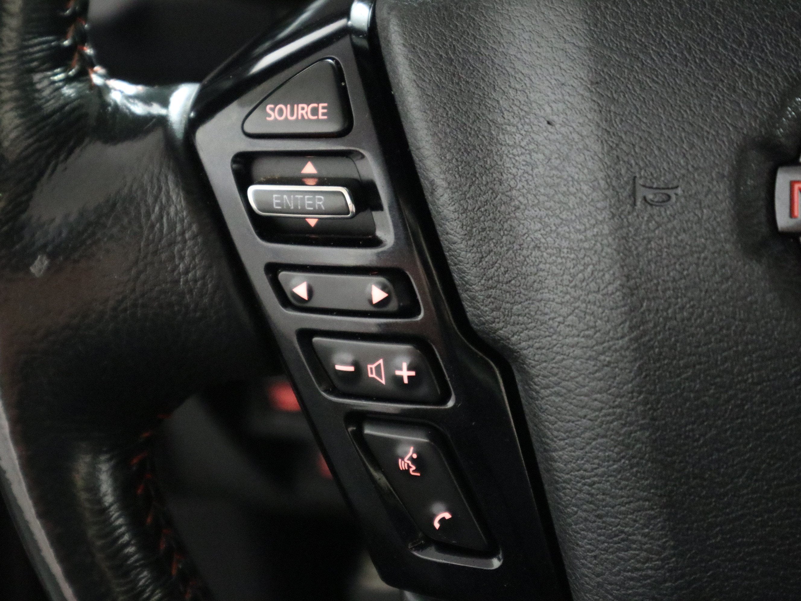 2024 Nissan Frontier PRO-4X Crew Cab