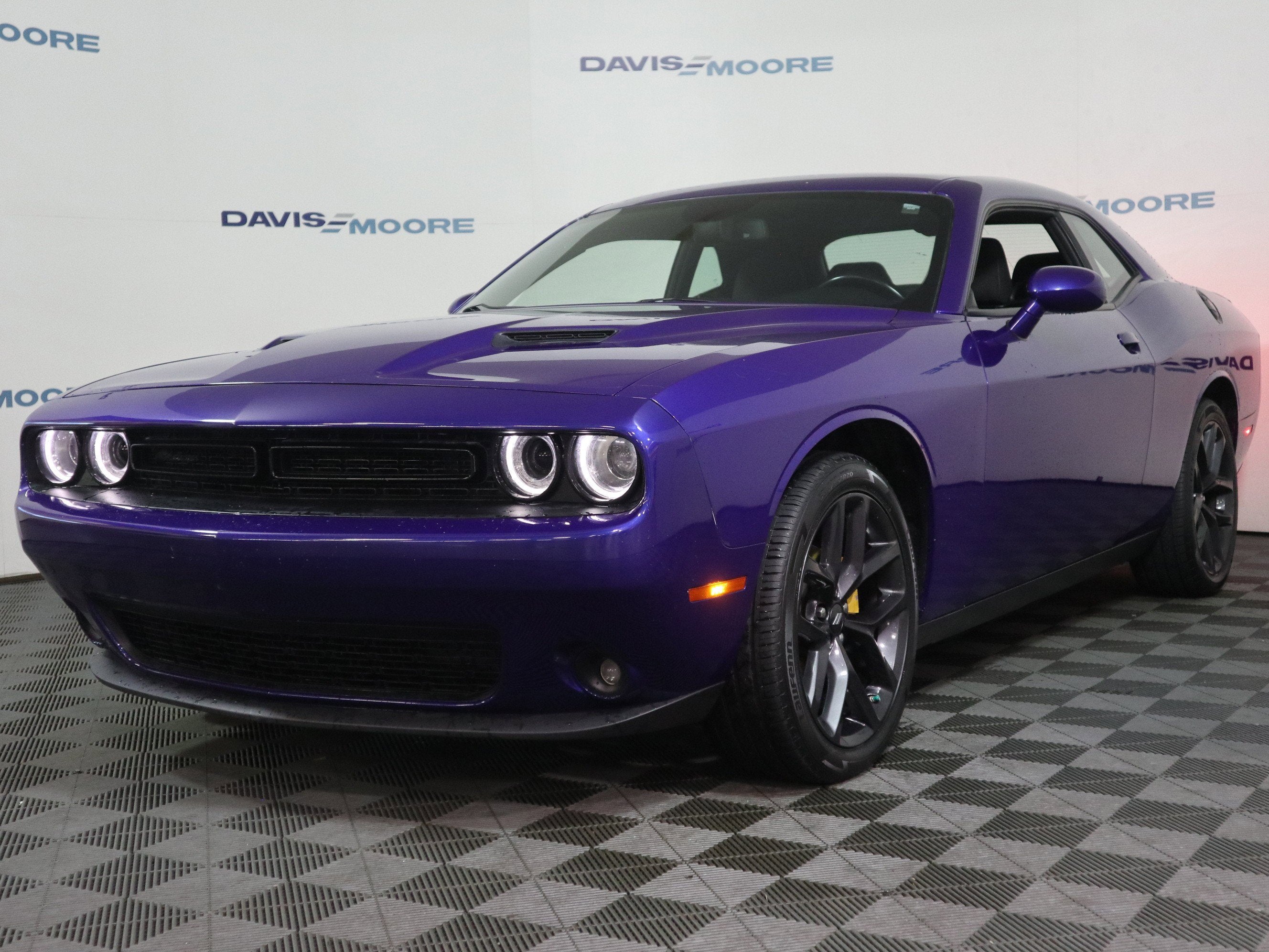 2022 Dodge Challenger SXT