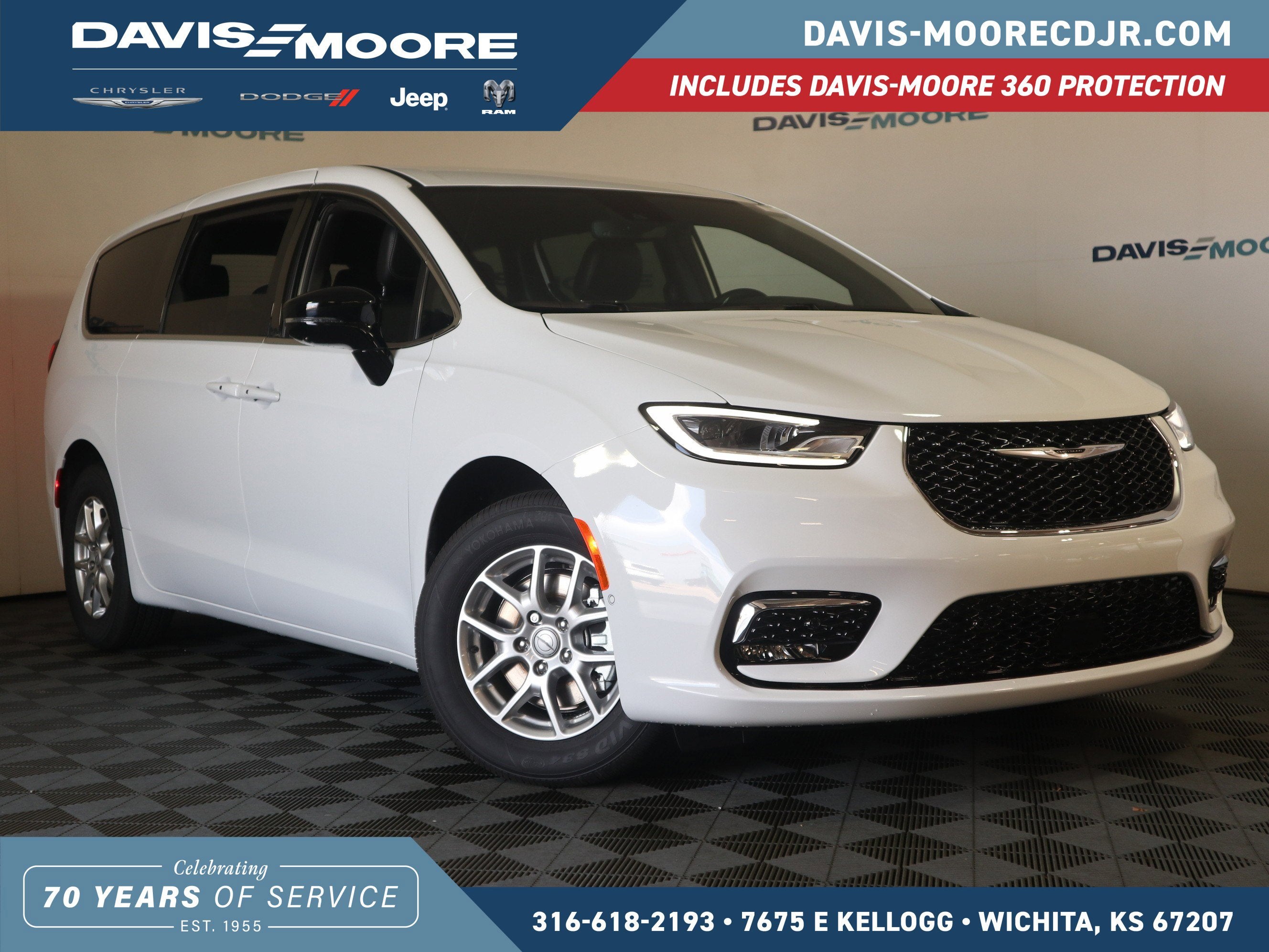 2026 Chrysler Pacifica Select