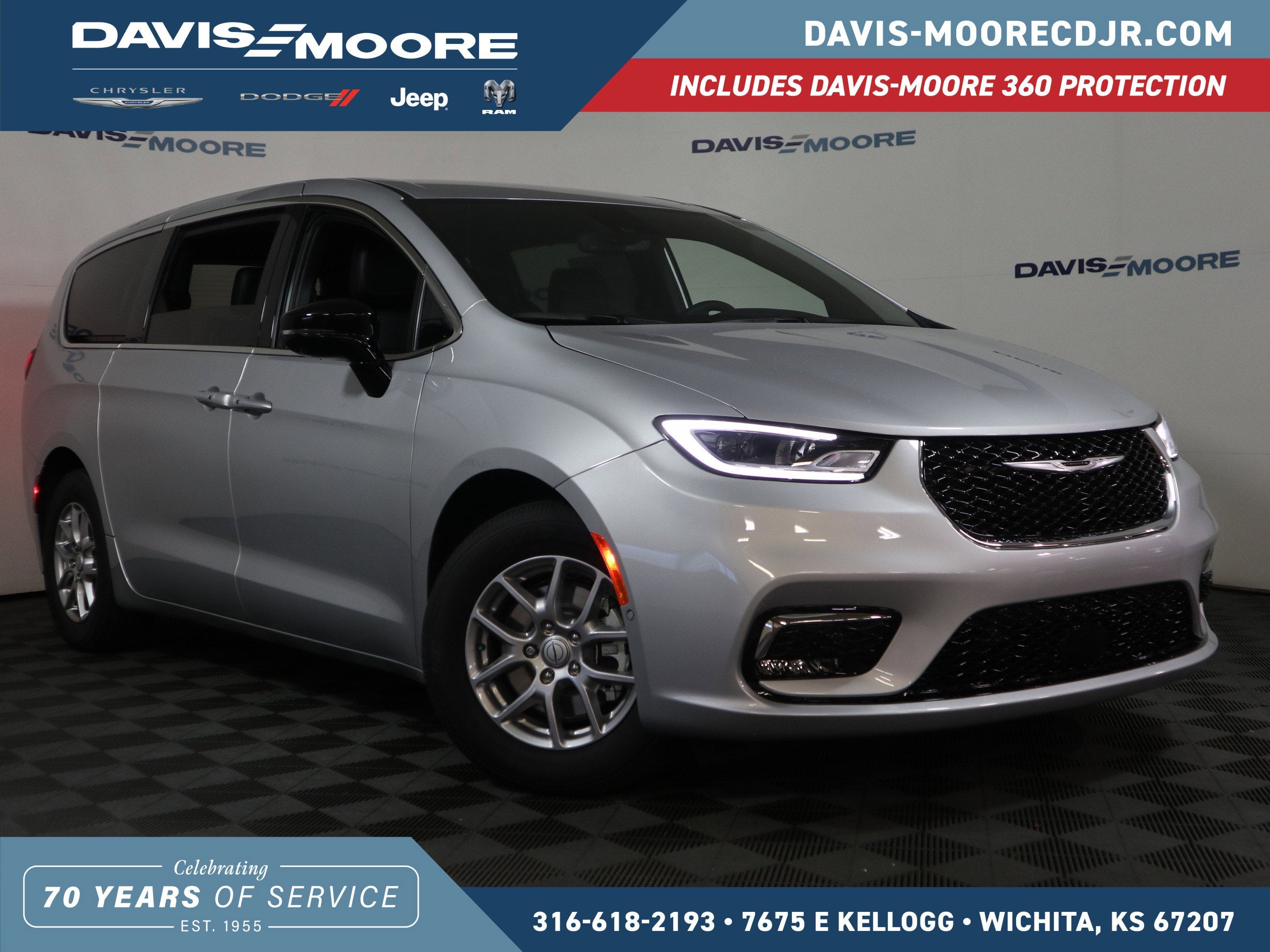 2026 Chrysler Pacifica Select