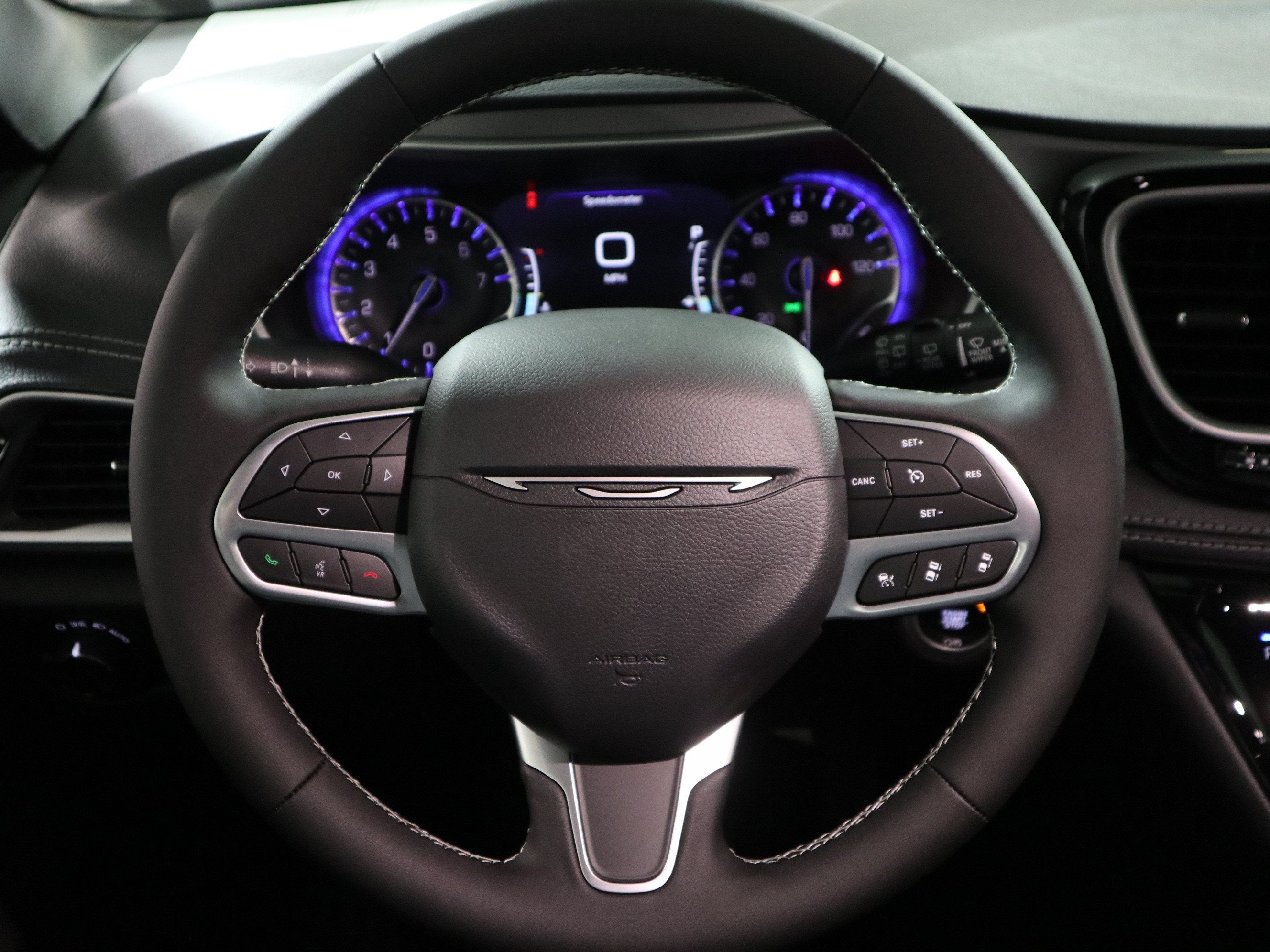 2027 Chrysler Pacifica Select