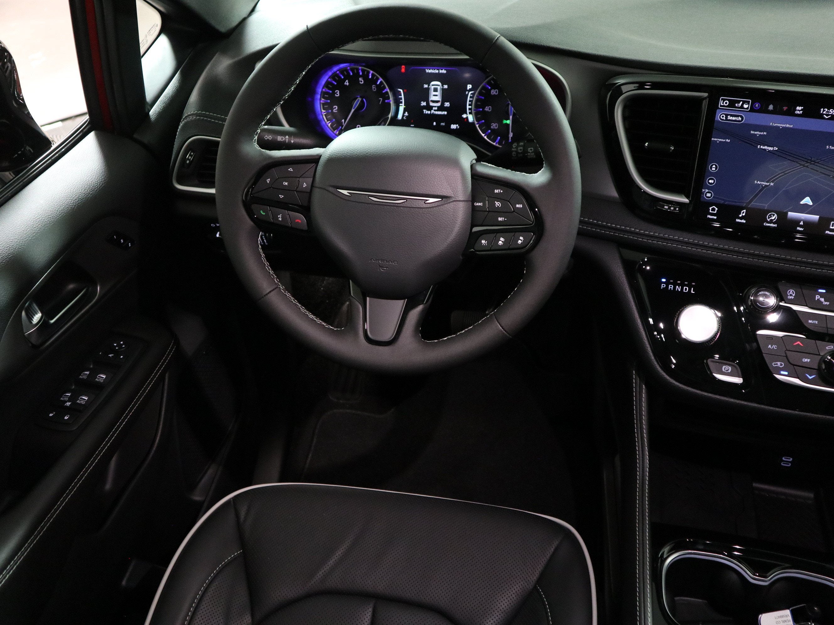 2027 Chrysler Pacifica Limited