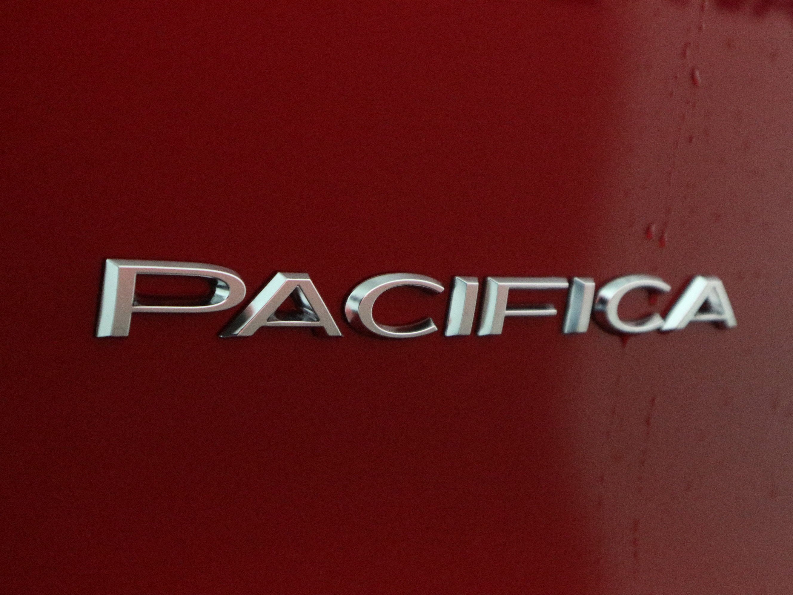 2026 Chrysler Pacifica Pinnacle