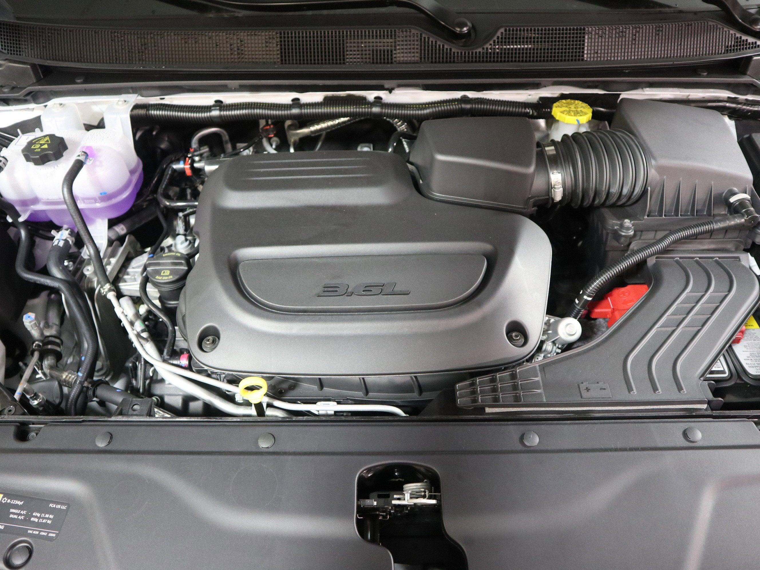 2026 Chrysler Pacifica Select AWD