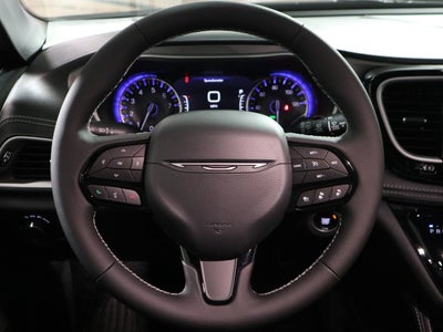 2027 Chrysler Pacifica Limited AWD