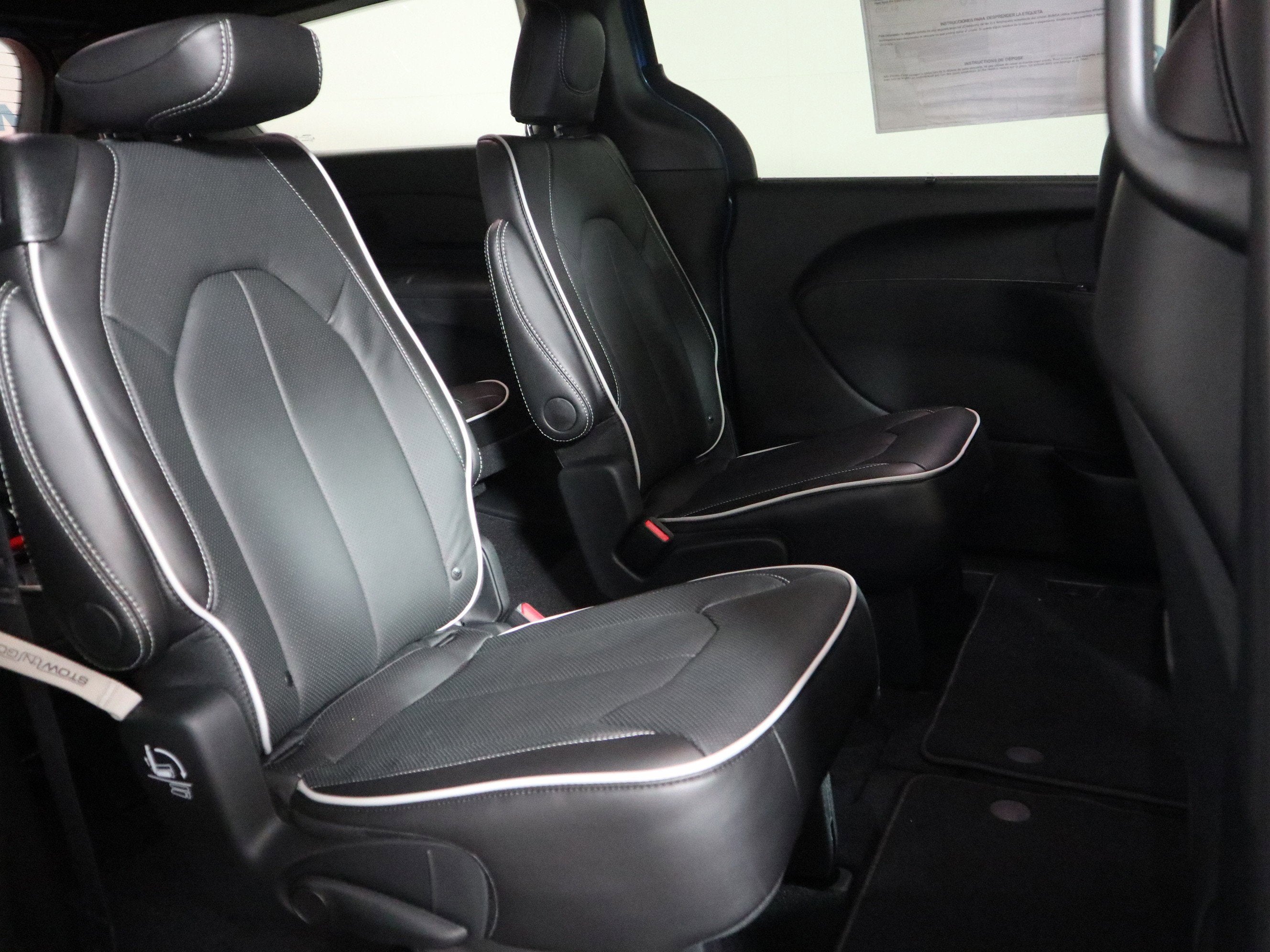 2026 Chrysler Pacifica Limited AWD