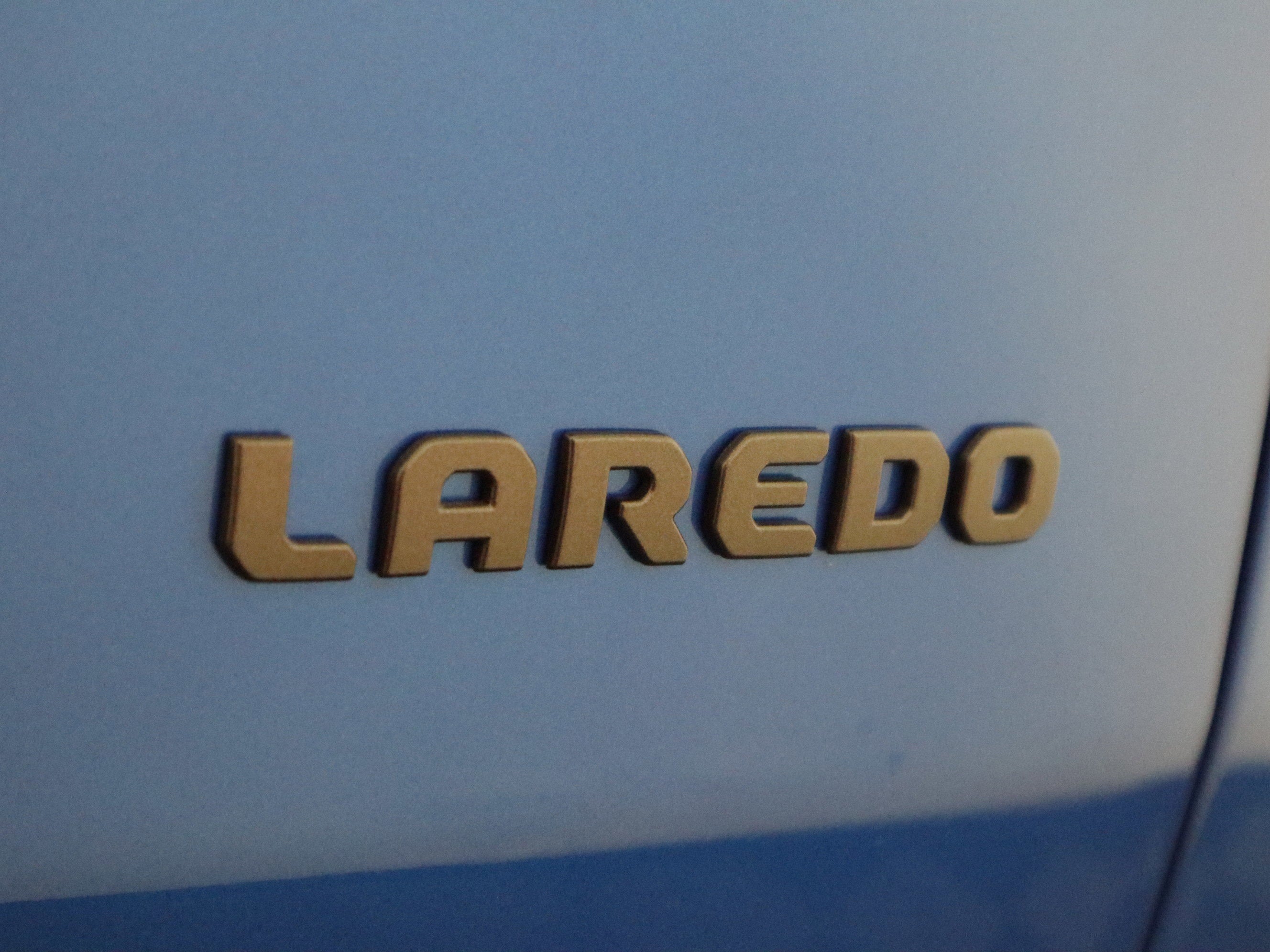 2026 Jeep Cherokee Laredo 4x4