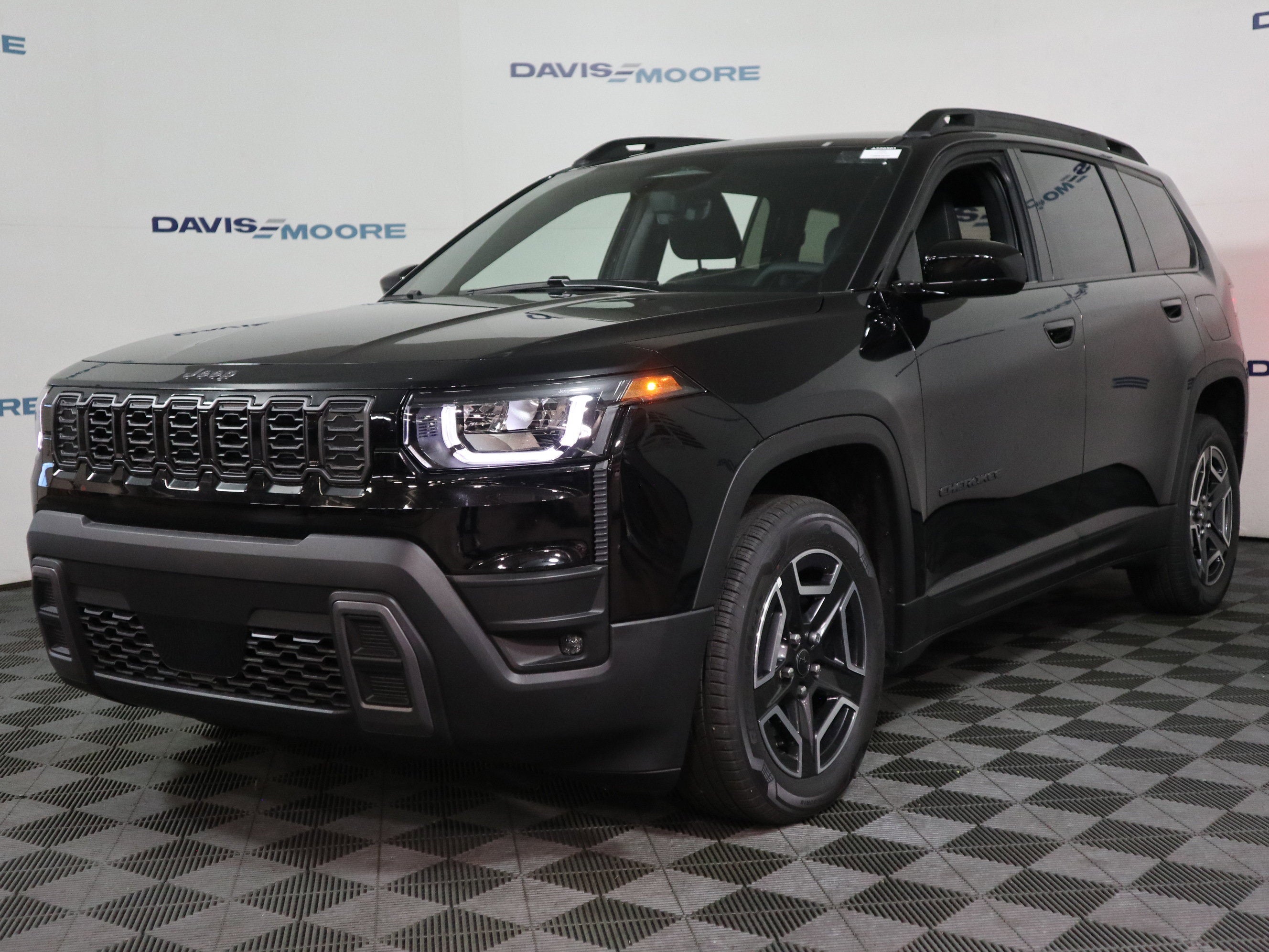 2026 Jeep Cherokee Laredo 4x4