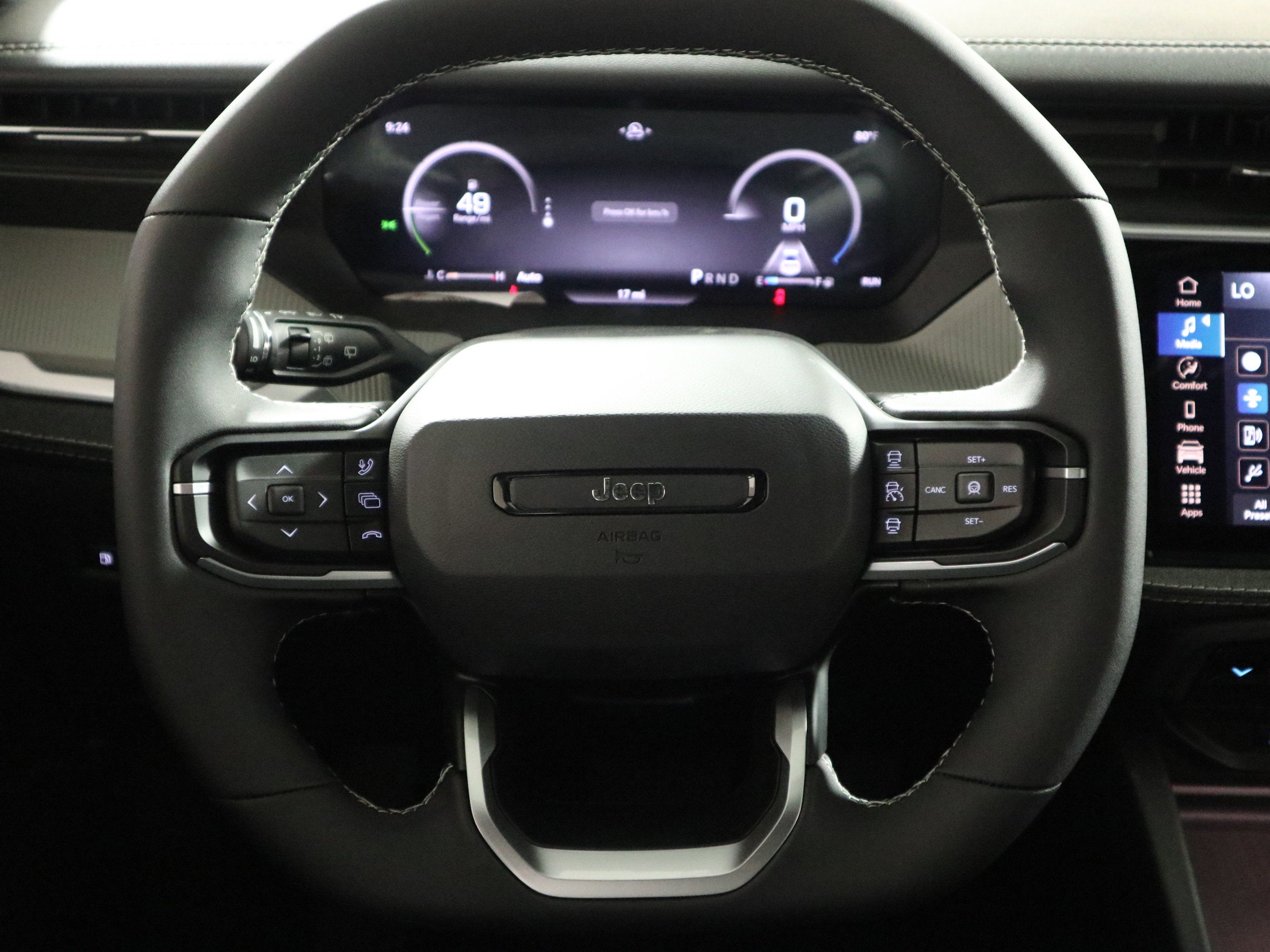 2026 Jeep Cherokee Laredo 4x4