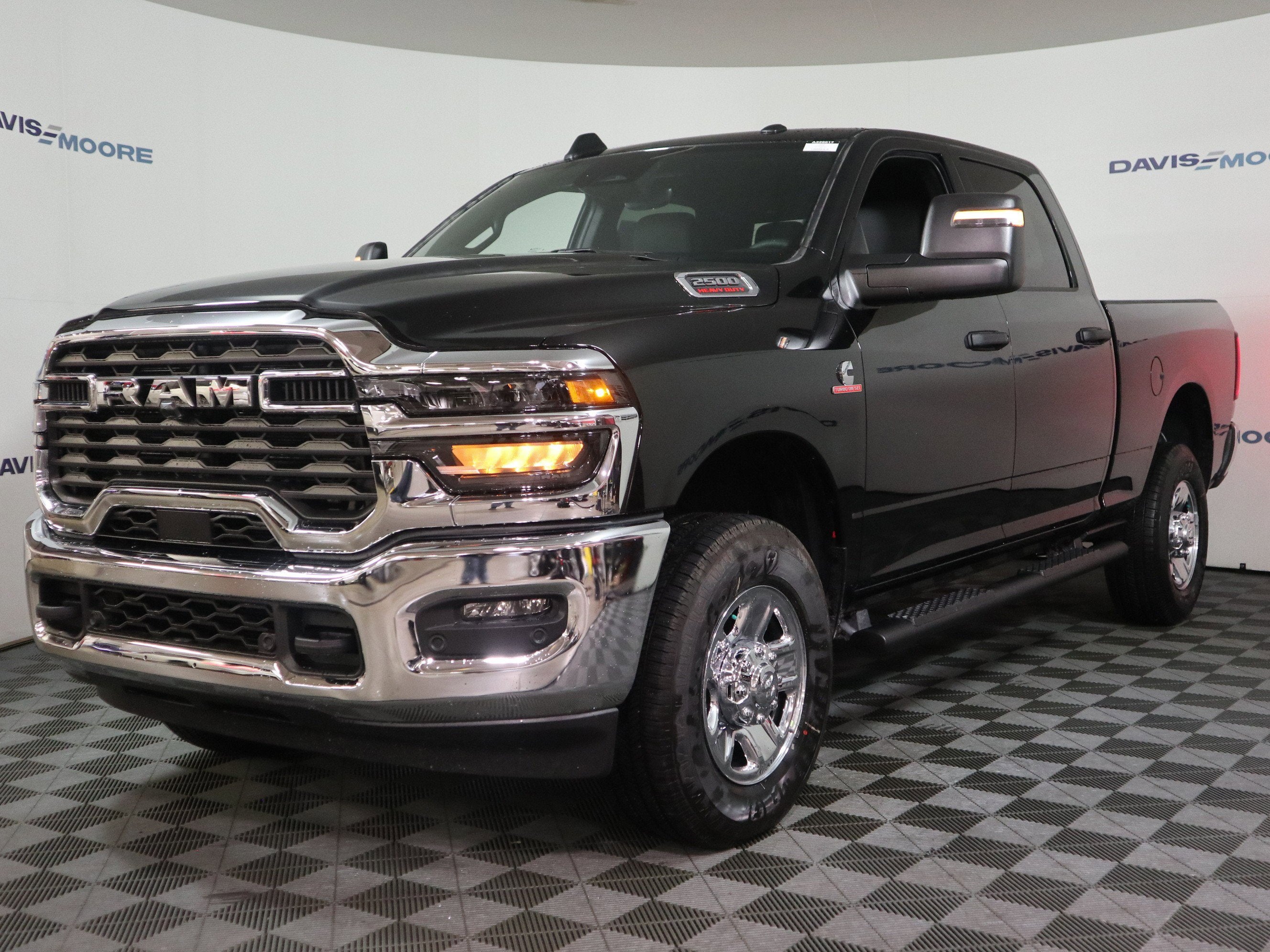 2026 RAM 2500 Tradesman Crew Cab 4x4
