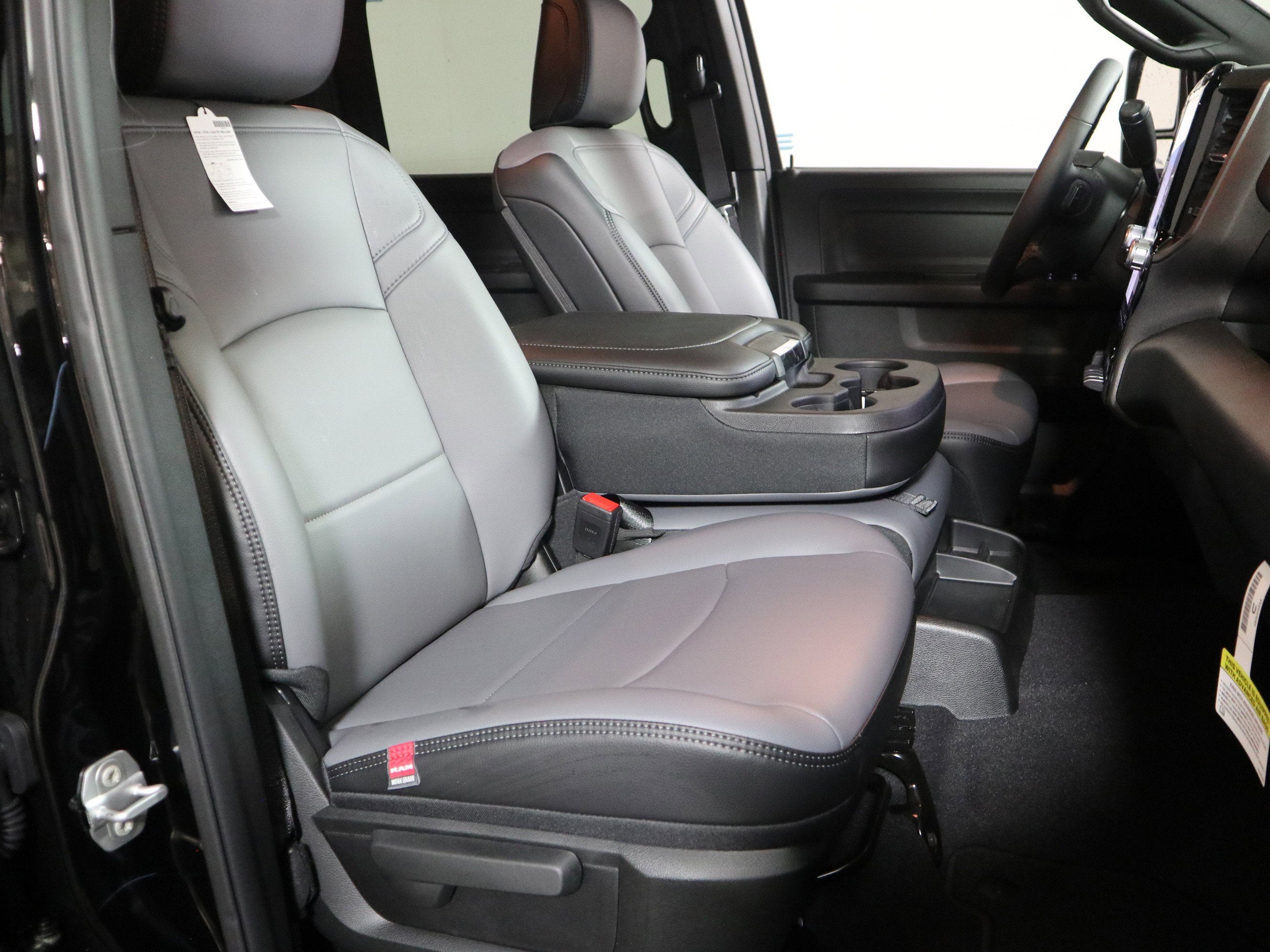 2026 RAM 2500 Tradesman Crew Cab 4x4