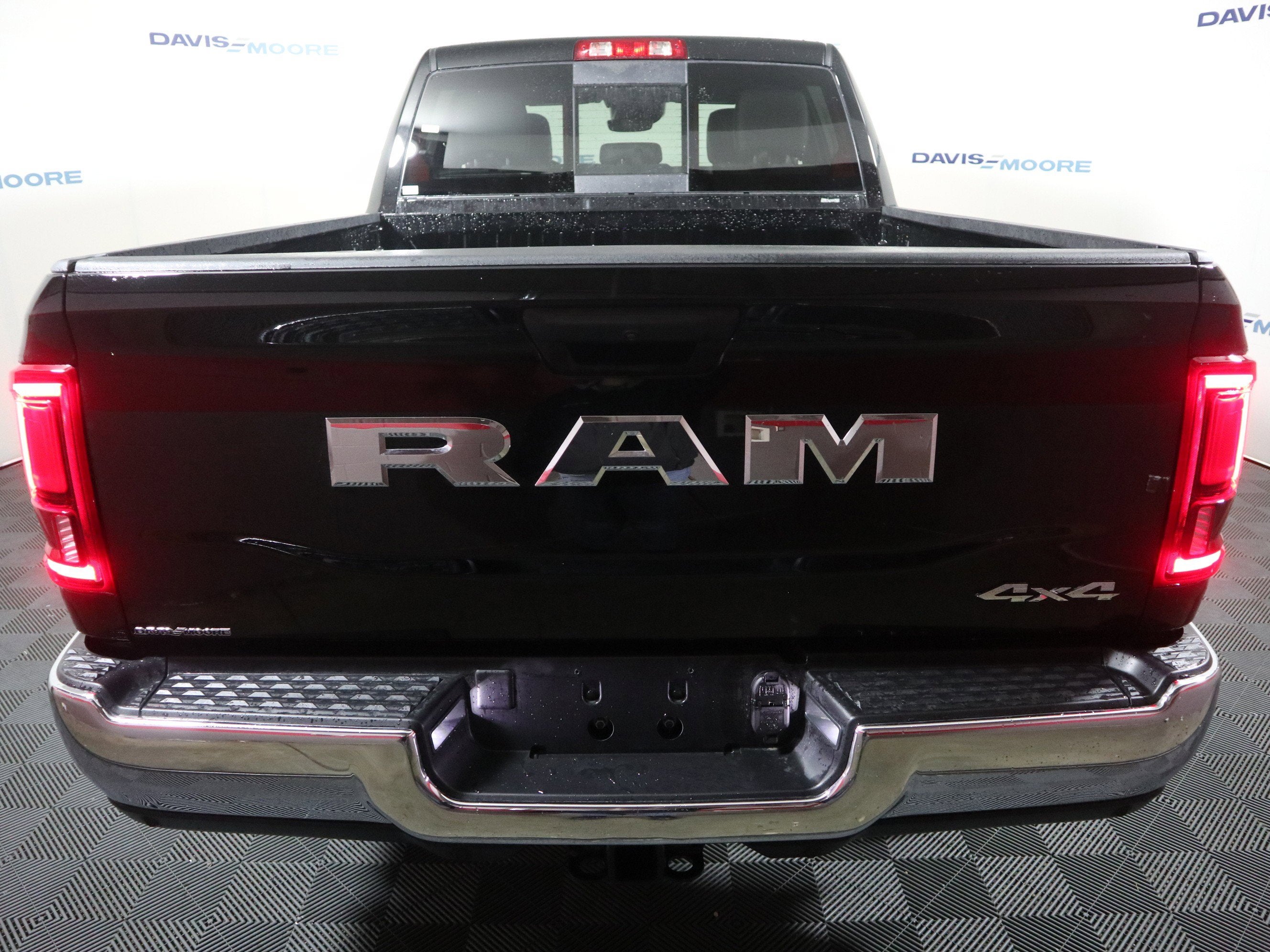 2026 RAM 2500 Tradesman Crew Cab 4x4
