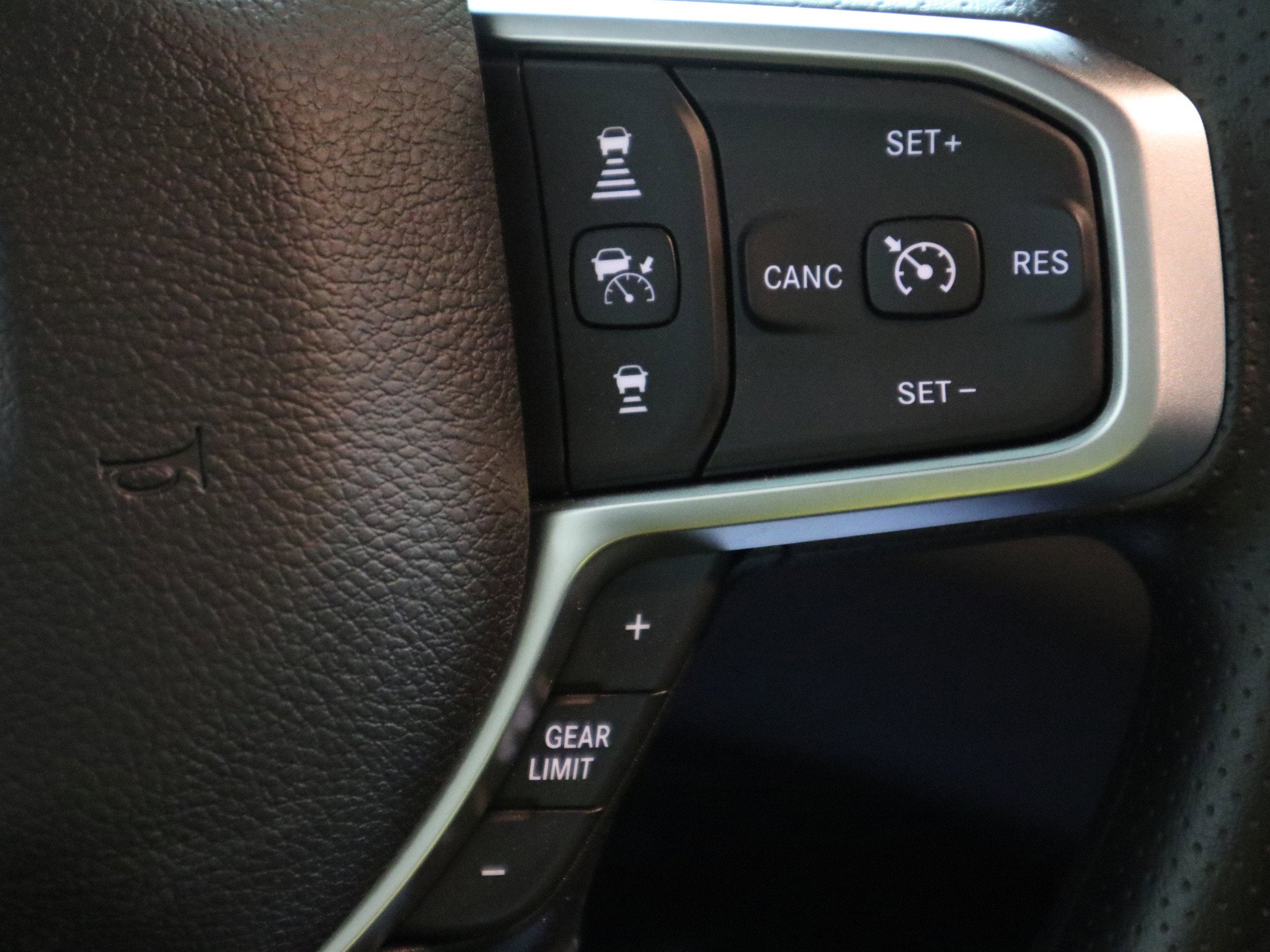 2026 RAM 2500 Tradesman Crew Cab 4x4