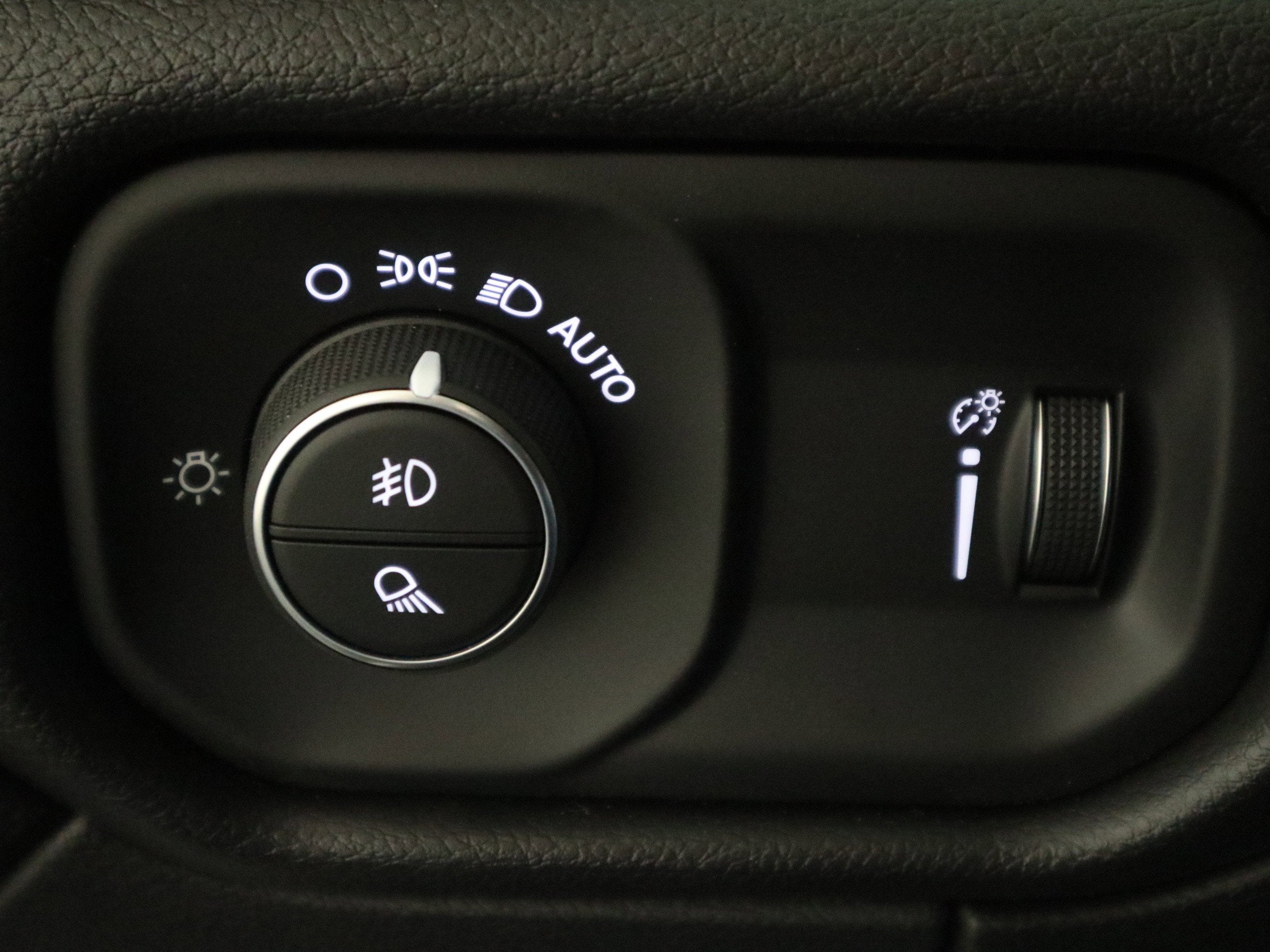 2026 RAM 2500 Tradesman Crew Cab 4x4