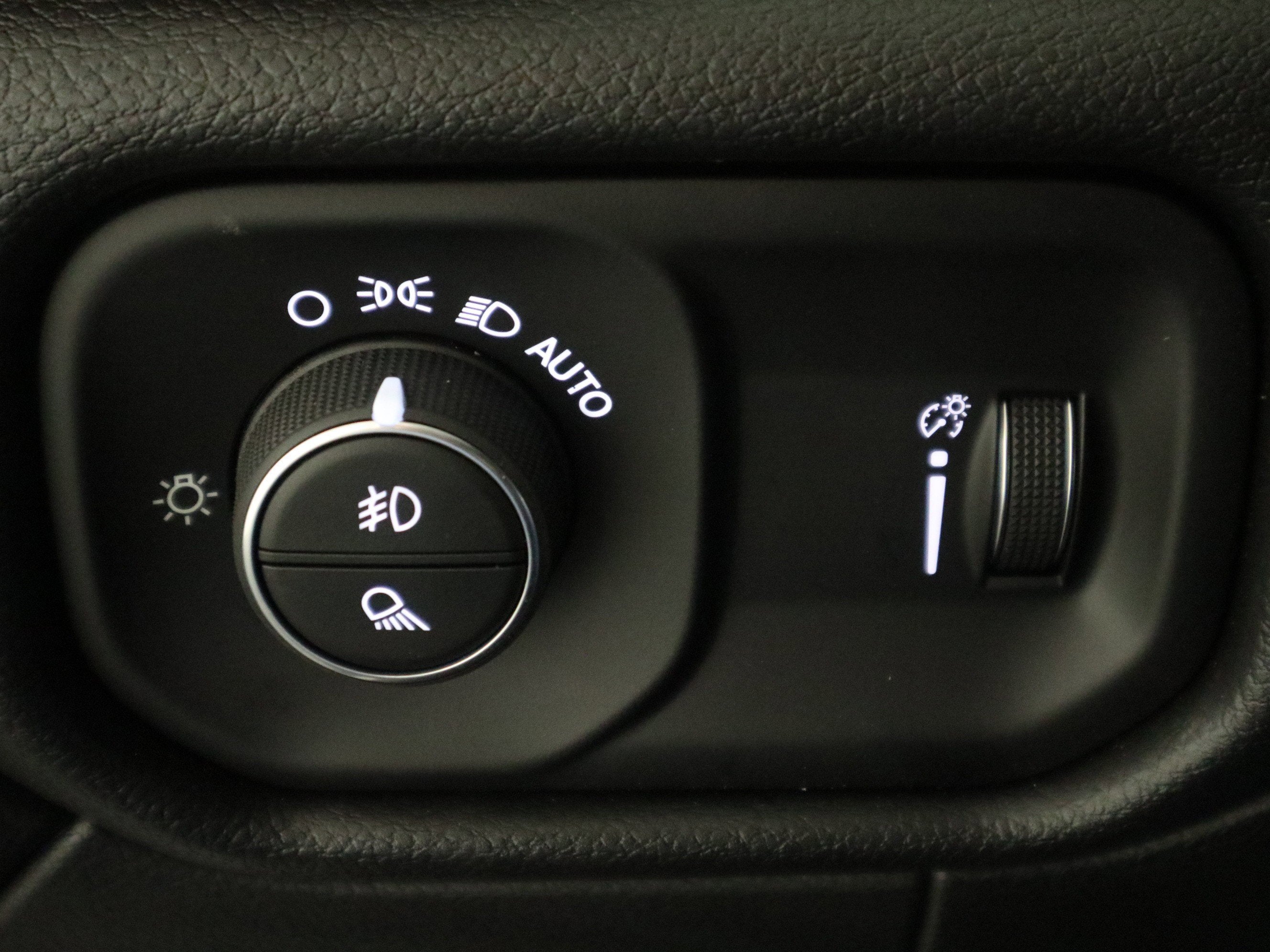 2026 RAM 2500 Tradesman Crew Cab 4x4