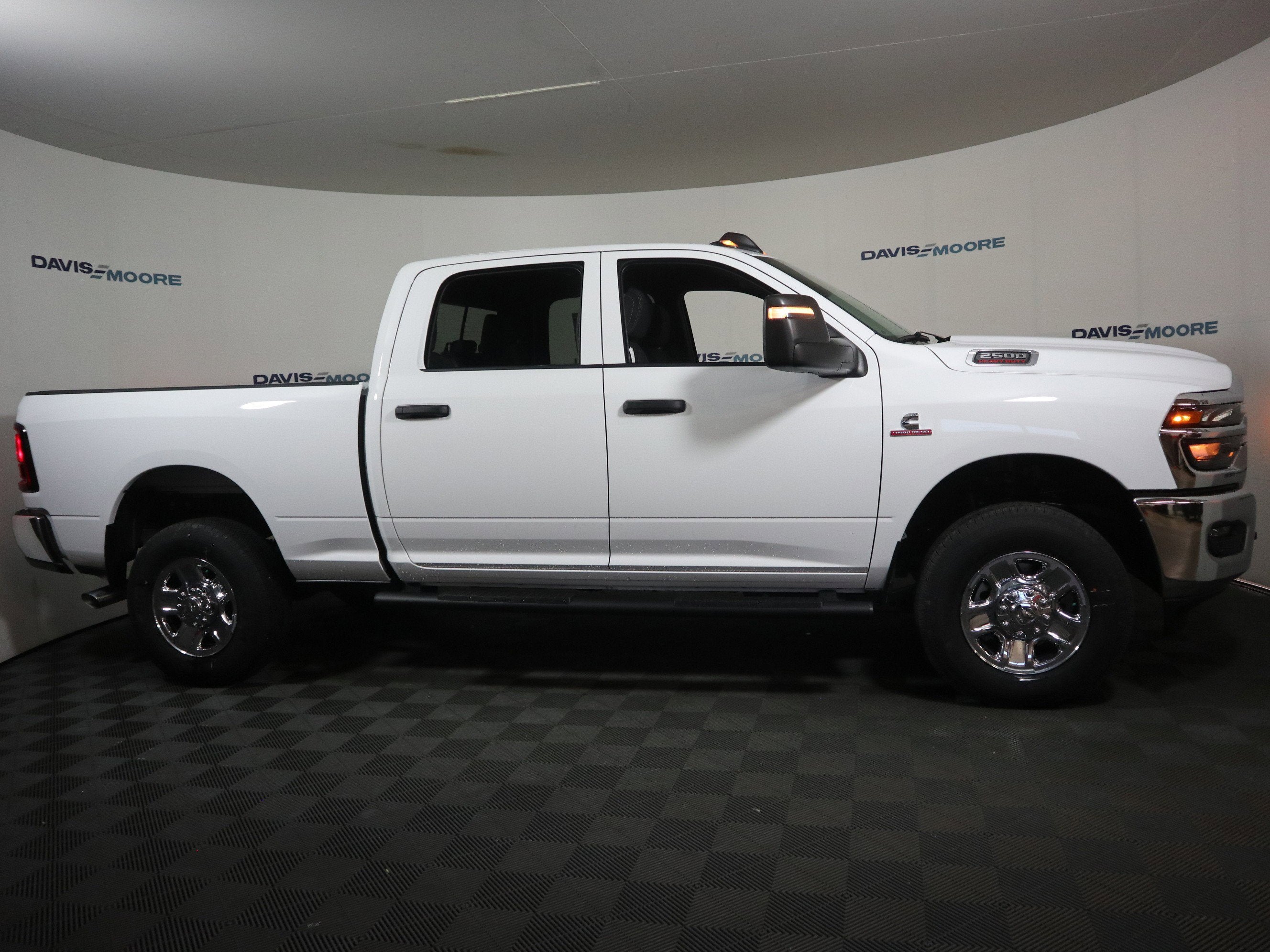 2026 RAM 2500 Tradesman Crew Cab 4x4