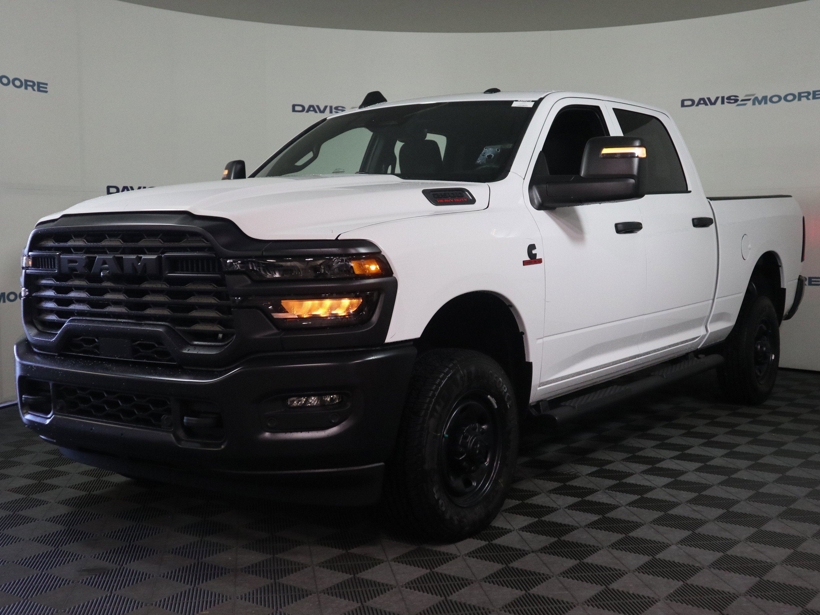 2026 RAM 2500 Tradesman Crew Cab 4x4