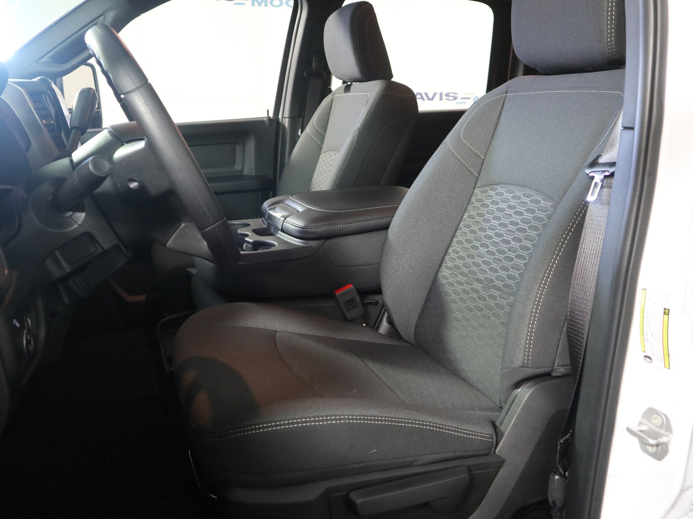 2026 RAM 2500 Tradesman Crew Cab 4x4