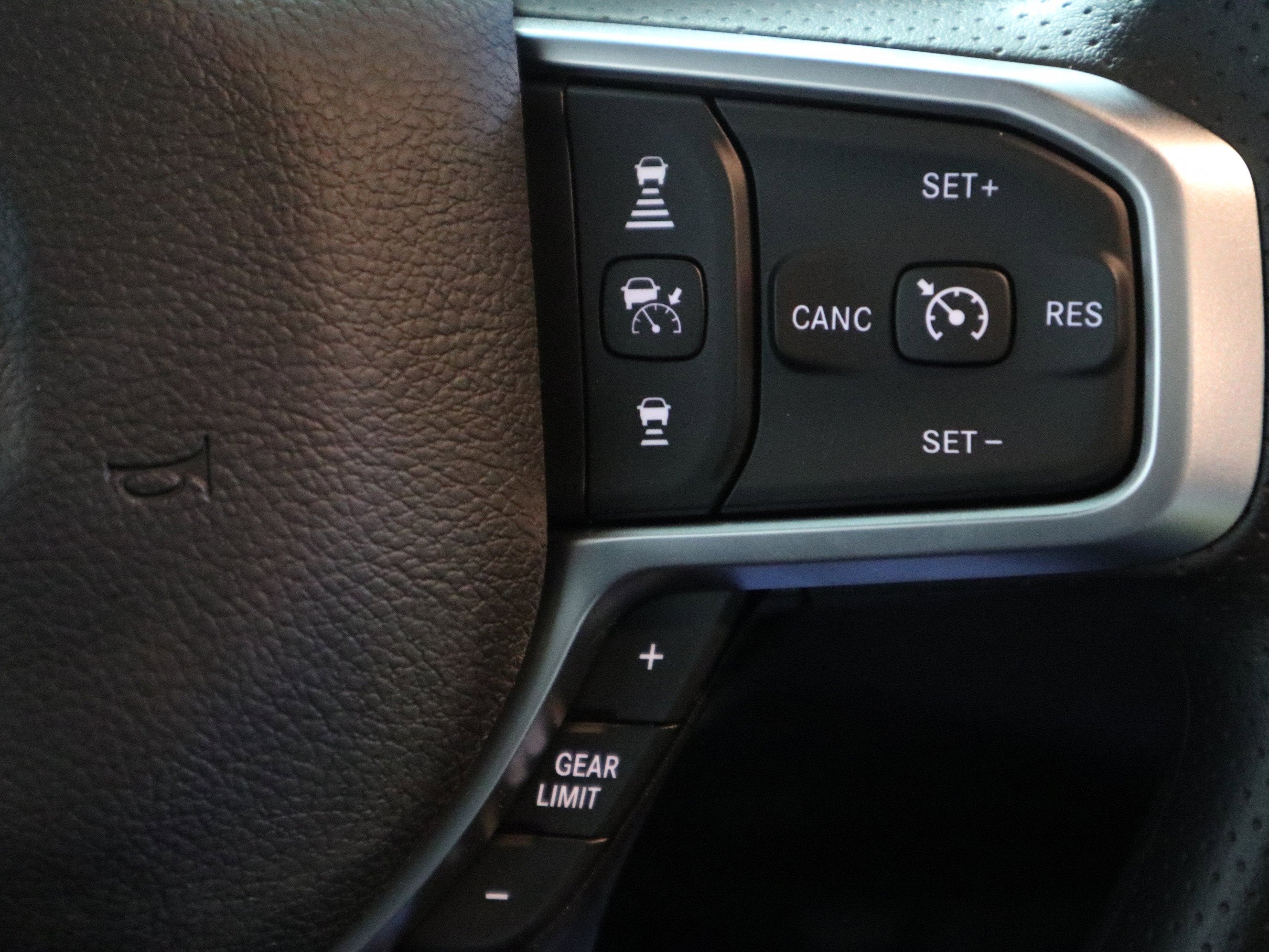 2026 RAM 2500 Tradesman Crew Cab 4x4