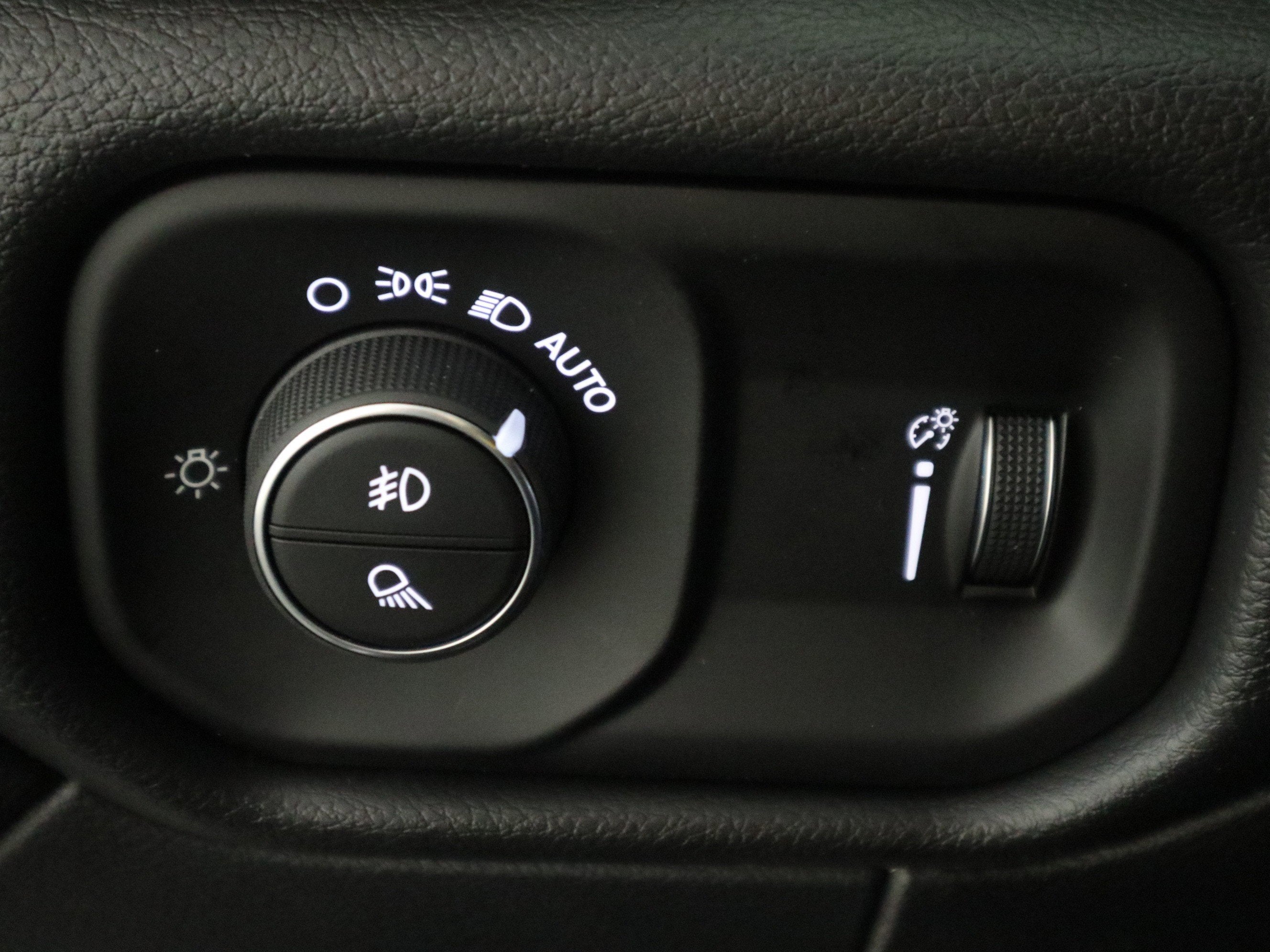 2026 RAM 2500 Tradesman Crew Cab 4x4