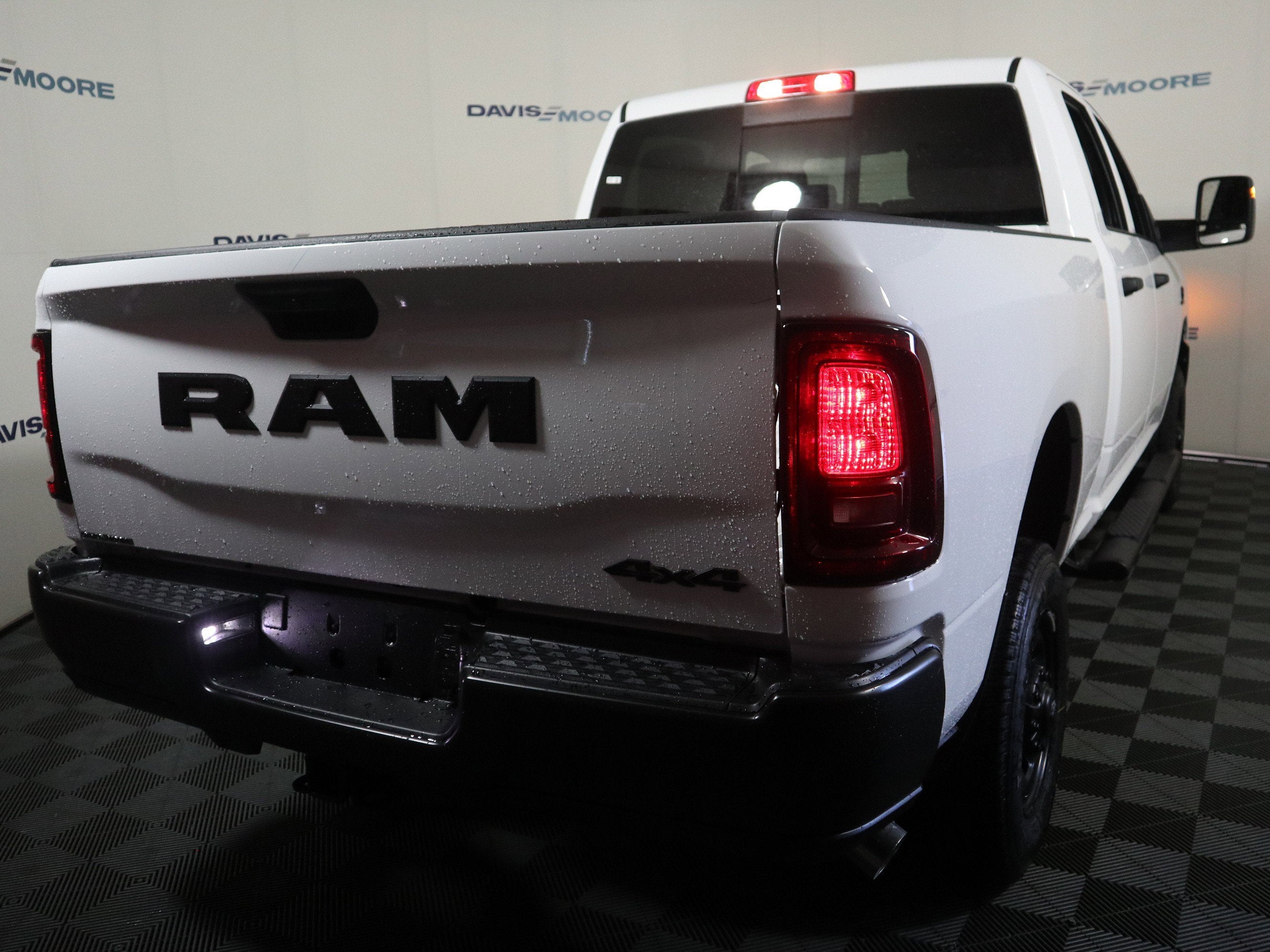 2026 RAM 2500 Tradesman Crew Cab 4x4
