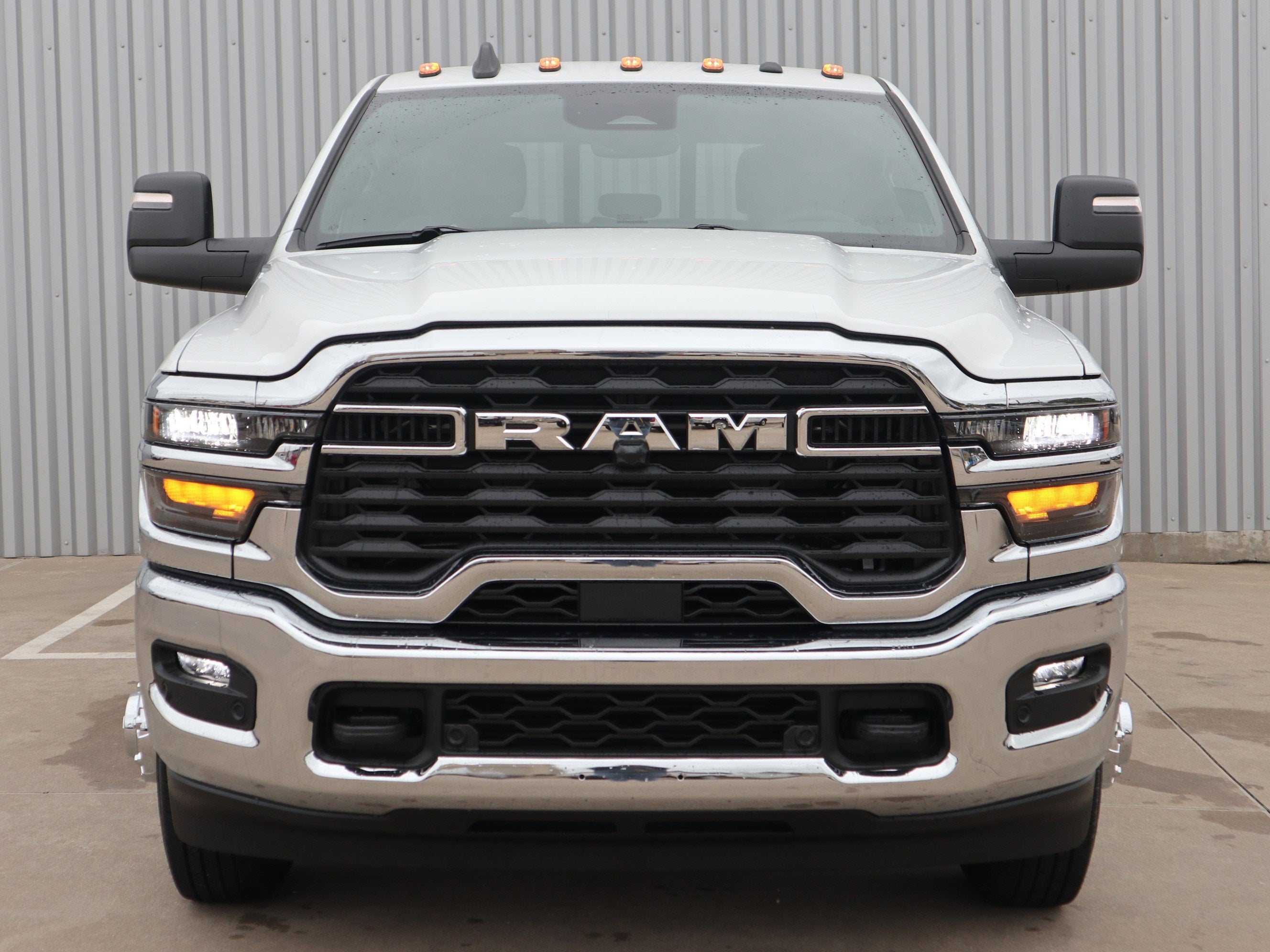 2026 RAM 3500 Tradesman 4x4 Crew Cab