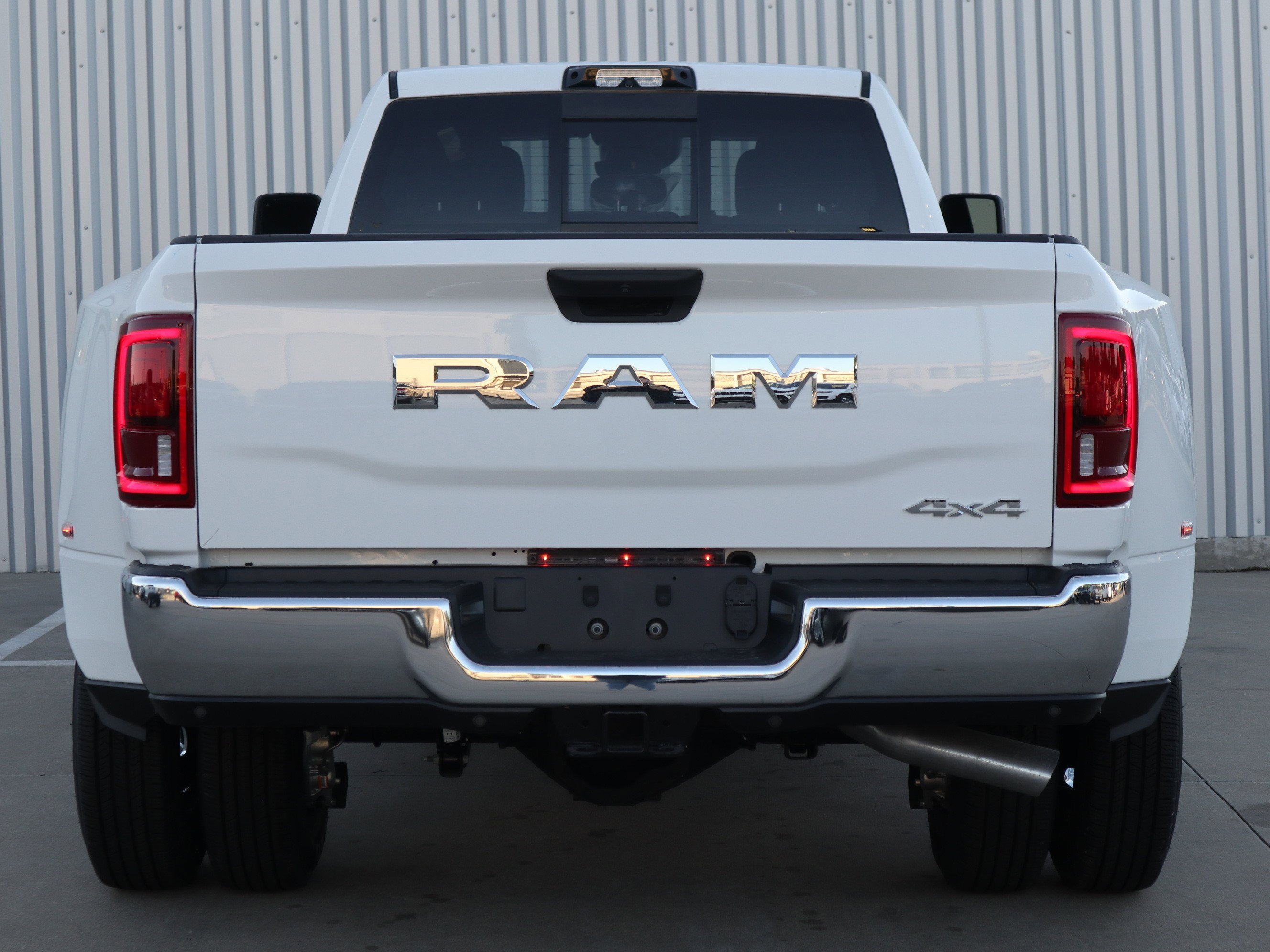 2026 RAM 3500 Tradesman Crew Cab 4x4