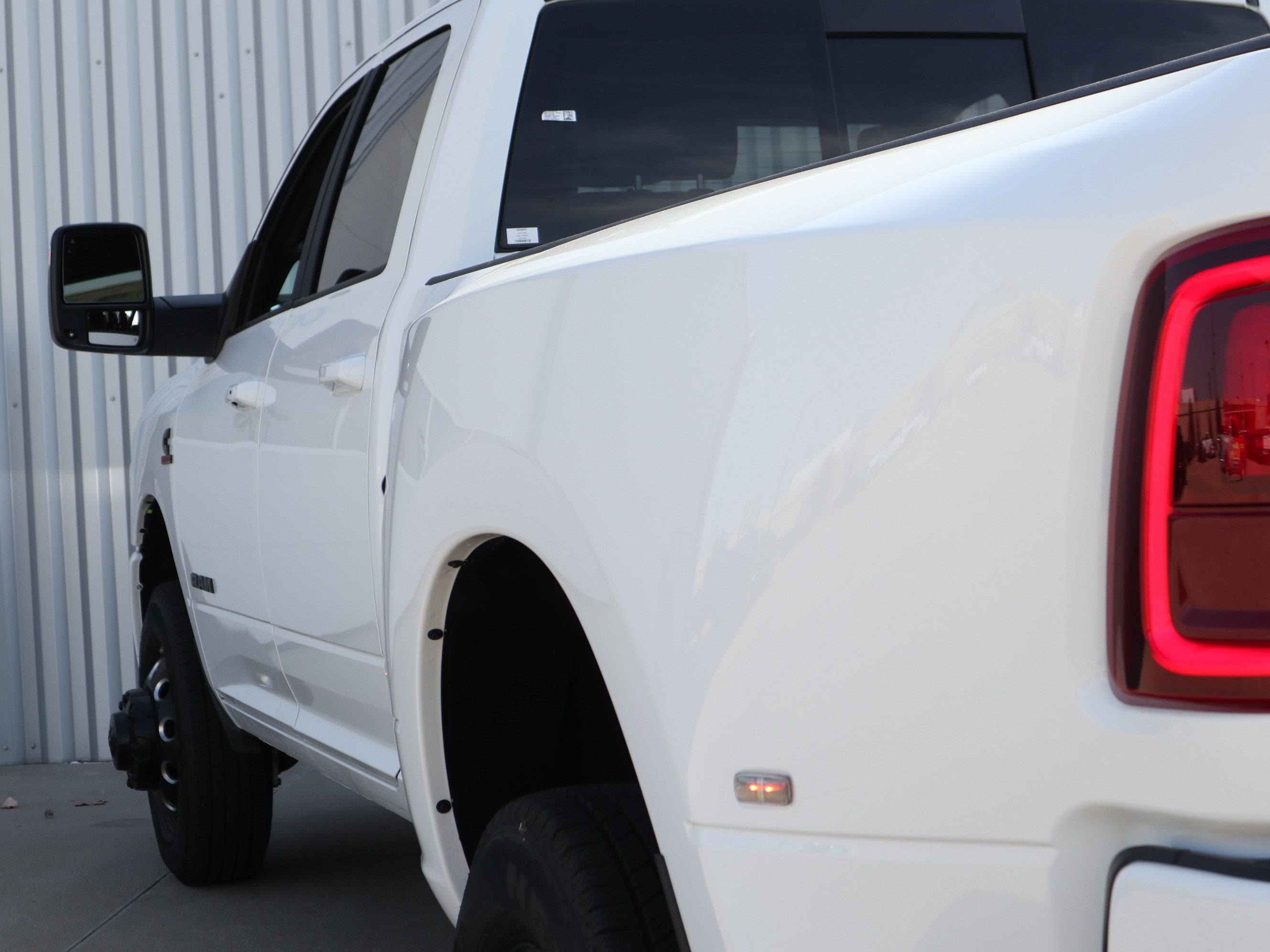 2026 RAM 3500 Laramie 4x4 Crew Cab